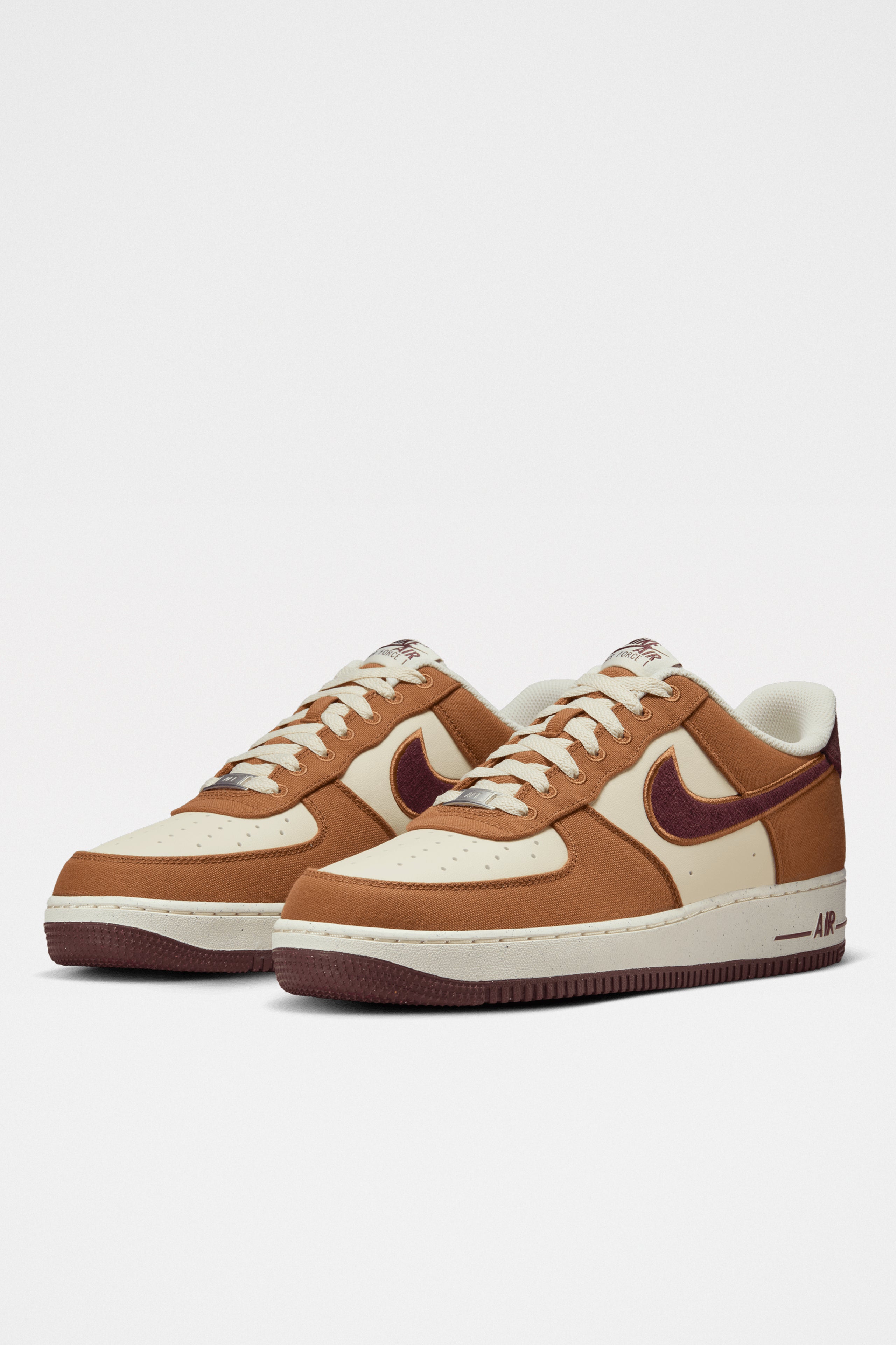 Nike Air Force 1 ‘07 LV8 Lt British Tan / Burgundy Crush