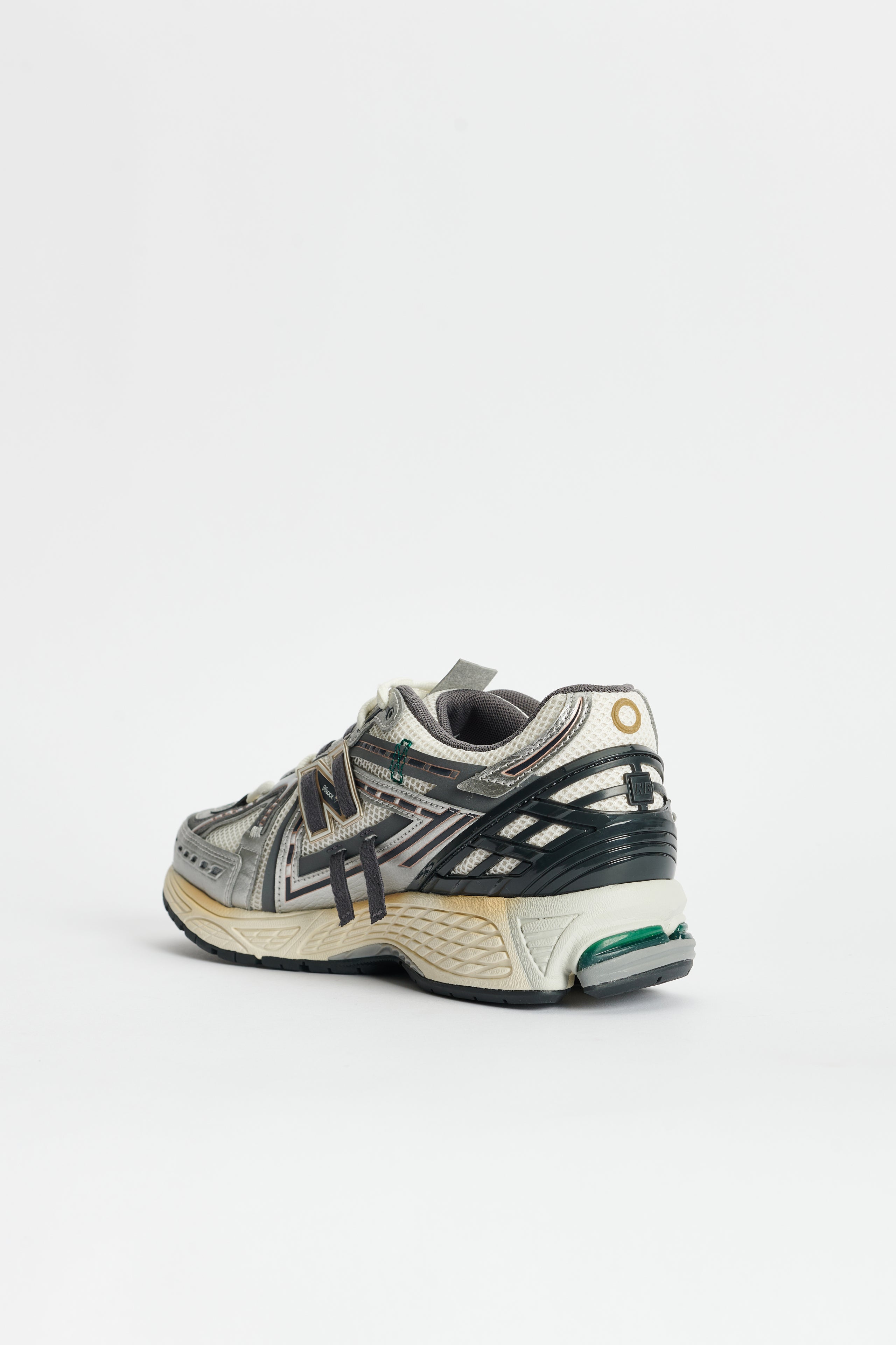 New Balance 1906 Silver Metallic / Castlerock