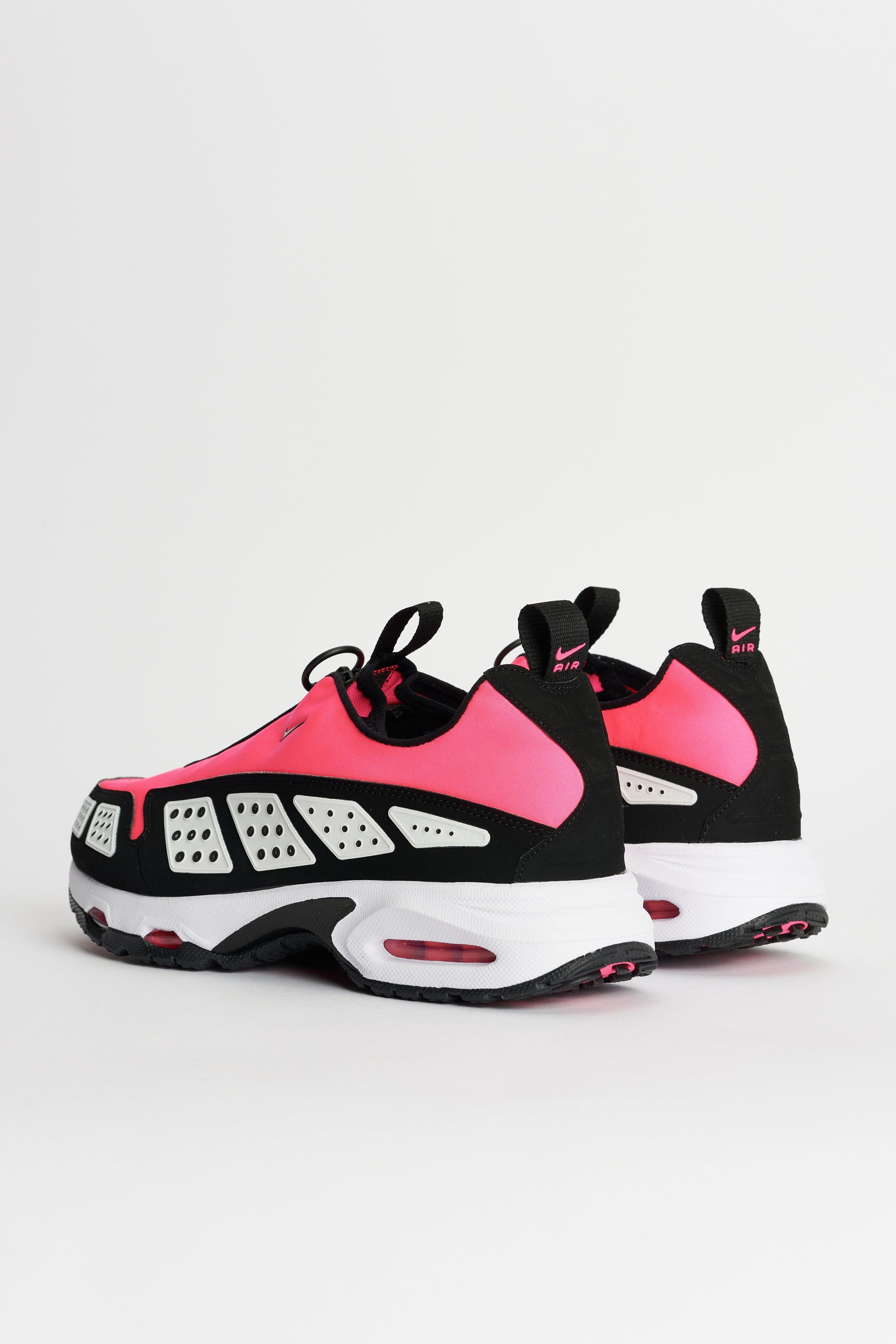 Nike W’s Air Max SNDR Hyper Pink / Black