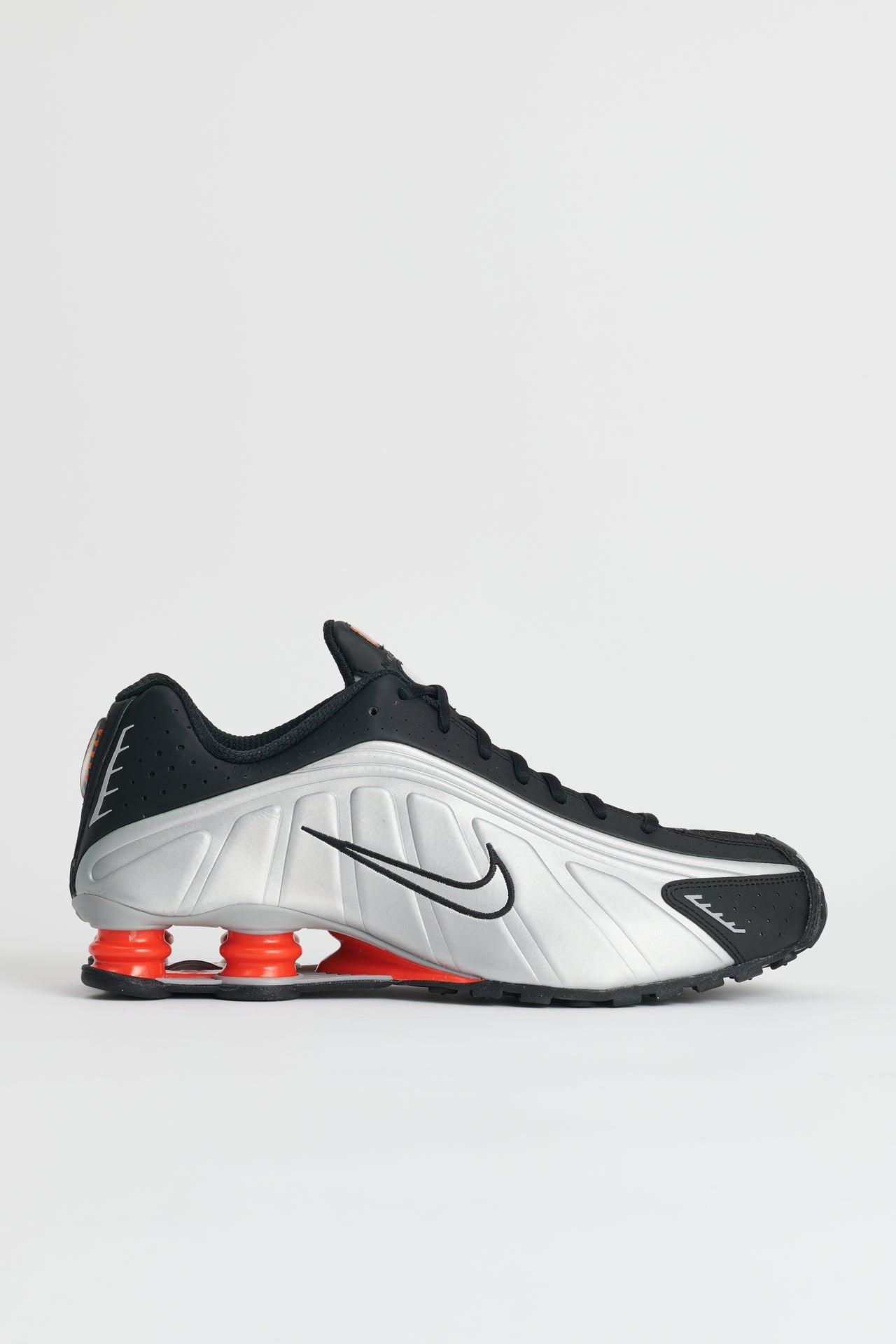 Nike Shox R4 Black / Metallic Silver