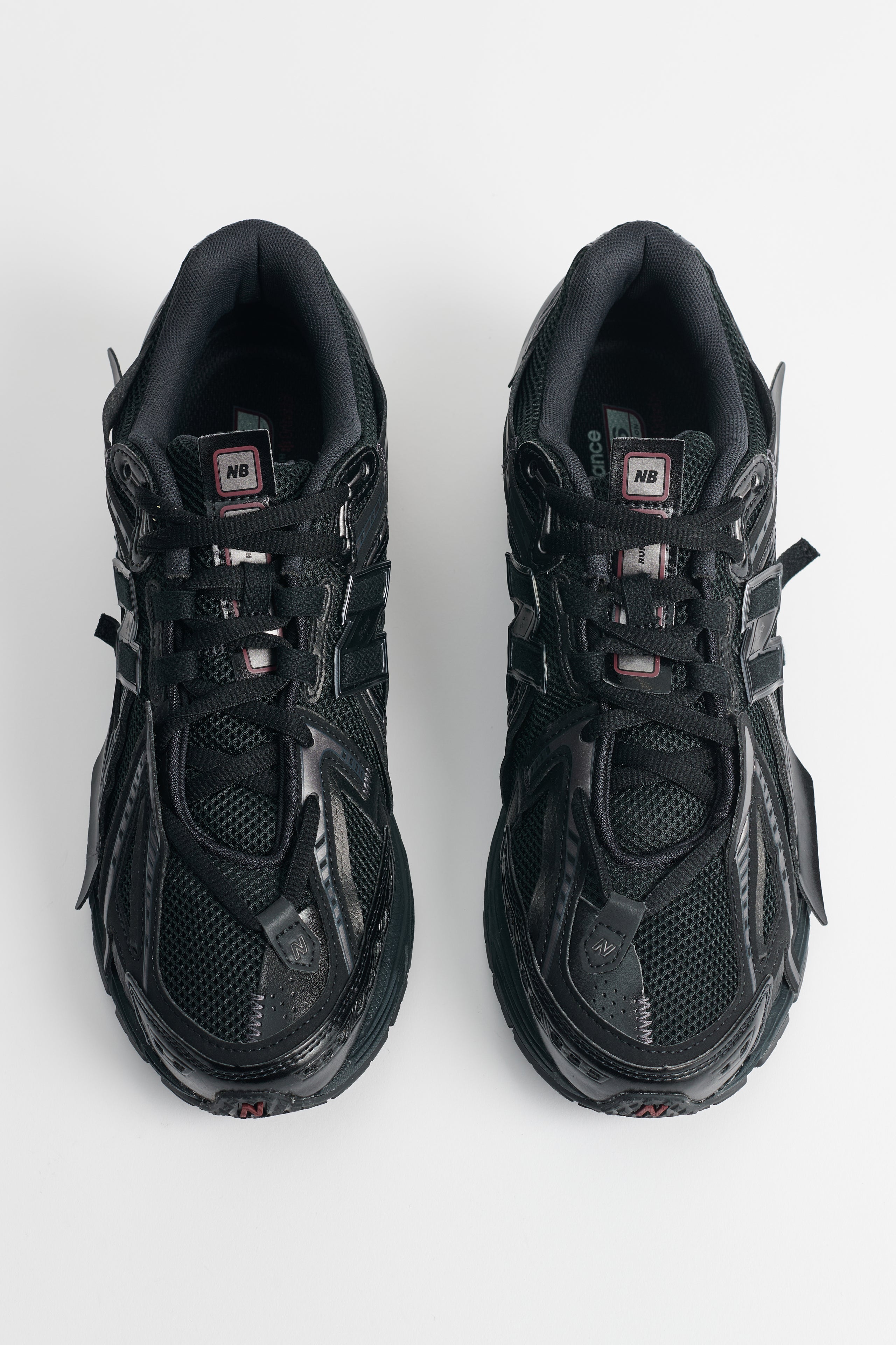 New Balance 1906 Black / Dark Silver Metallic