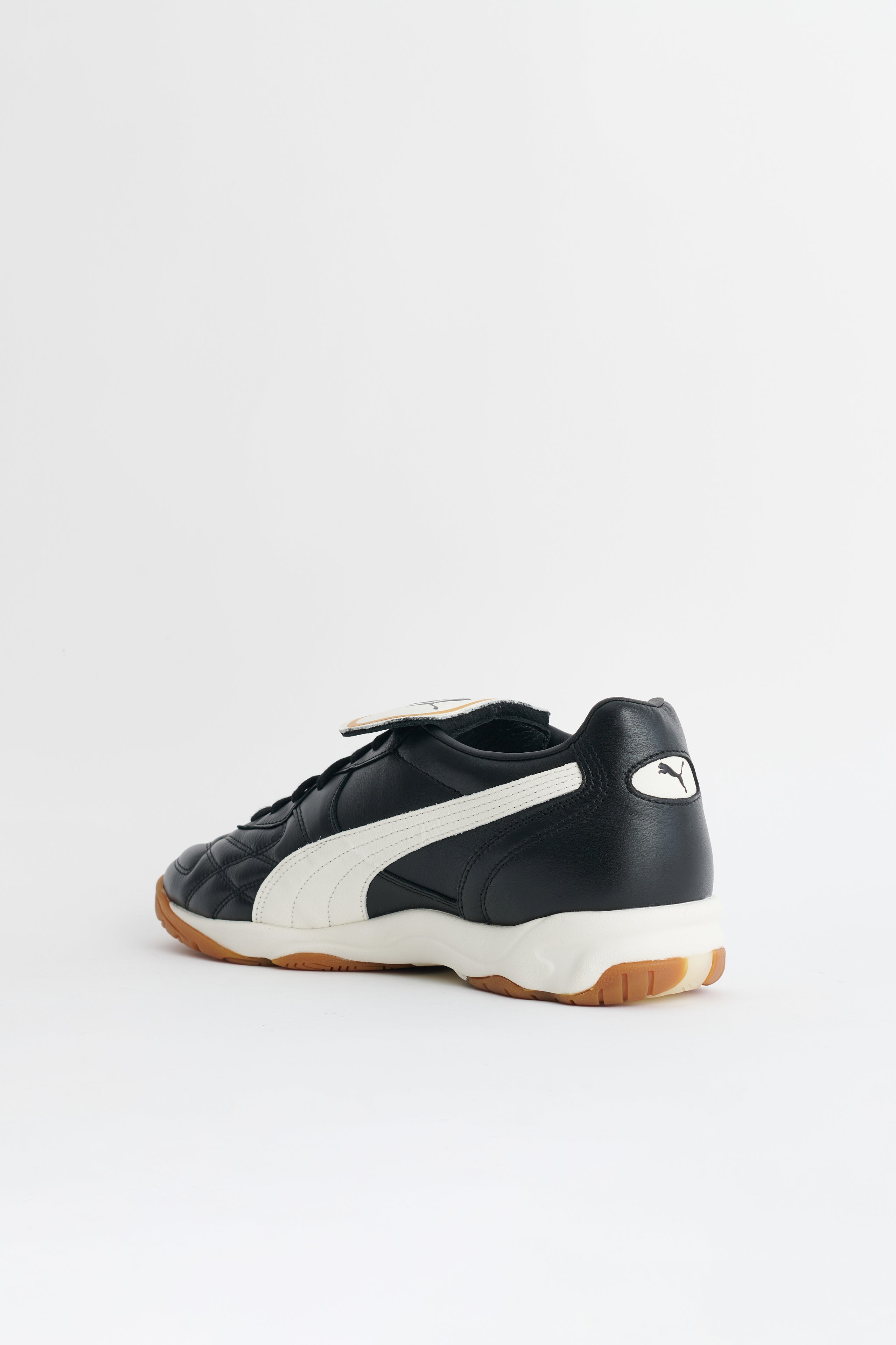 PUMA King Indoor Puma Black / Warm White