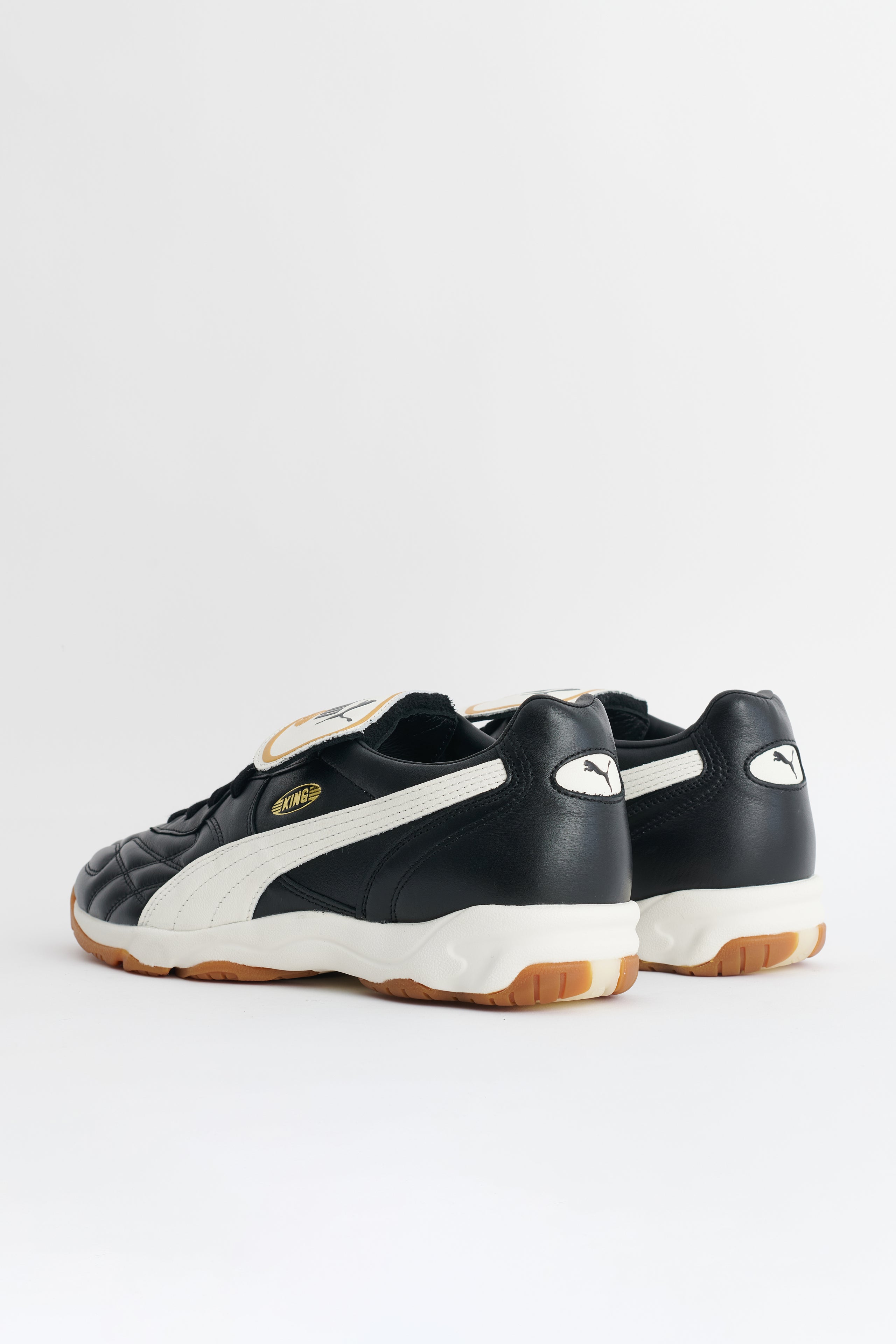 PUMA King Indoor Puma Black / Warm White