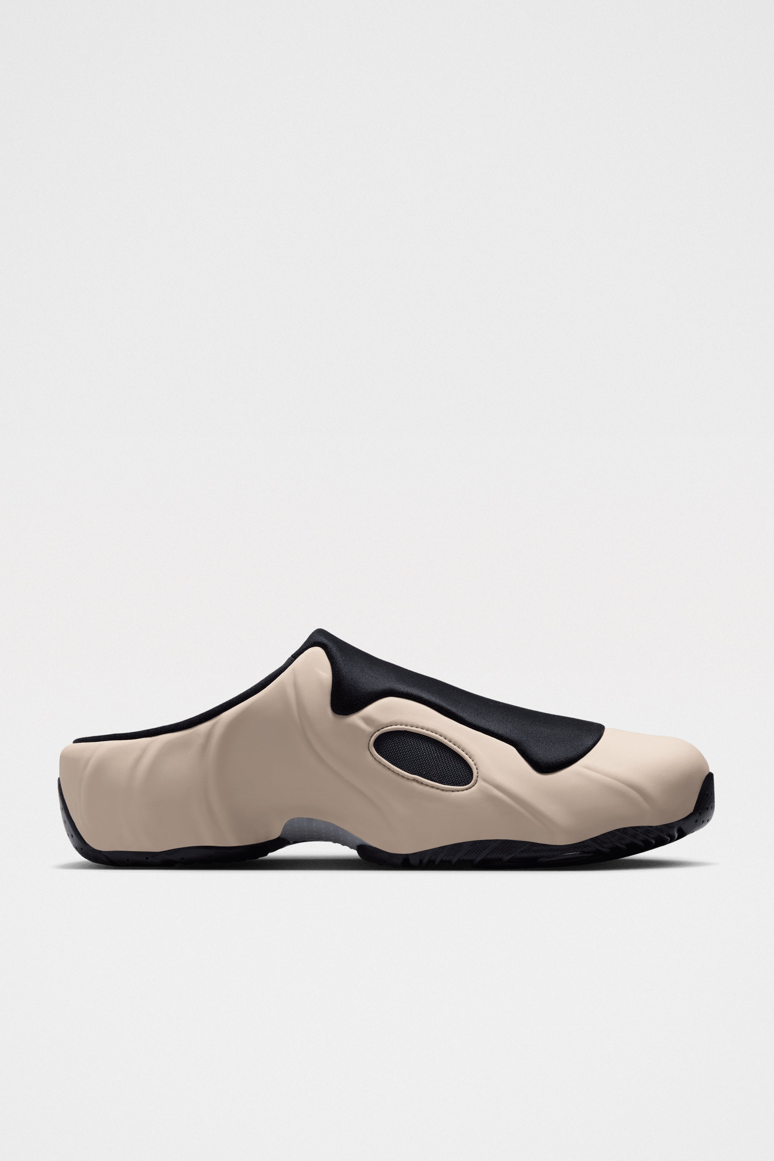 Nike Clogposite Sanddrift / Black