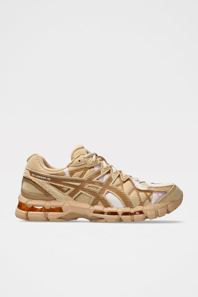 靴 doublet  ASICS Gel-Kayano 20 Sand Footwear_241216_041_grande.jpg