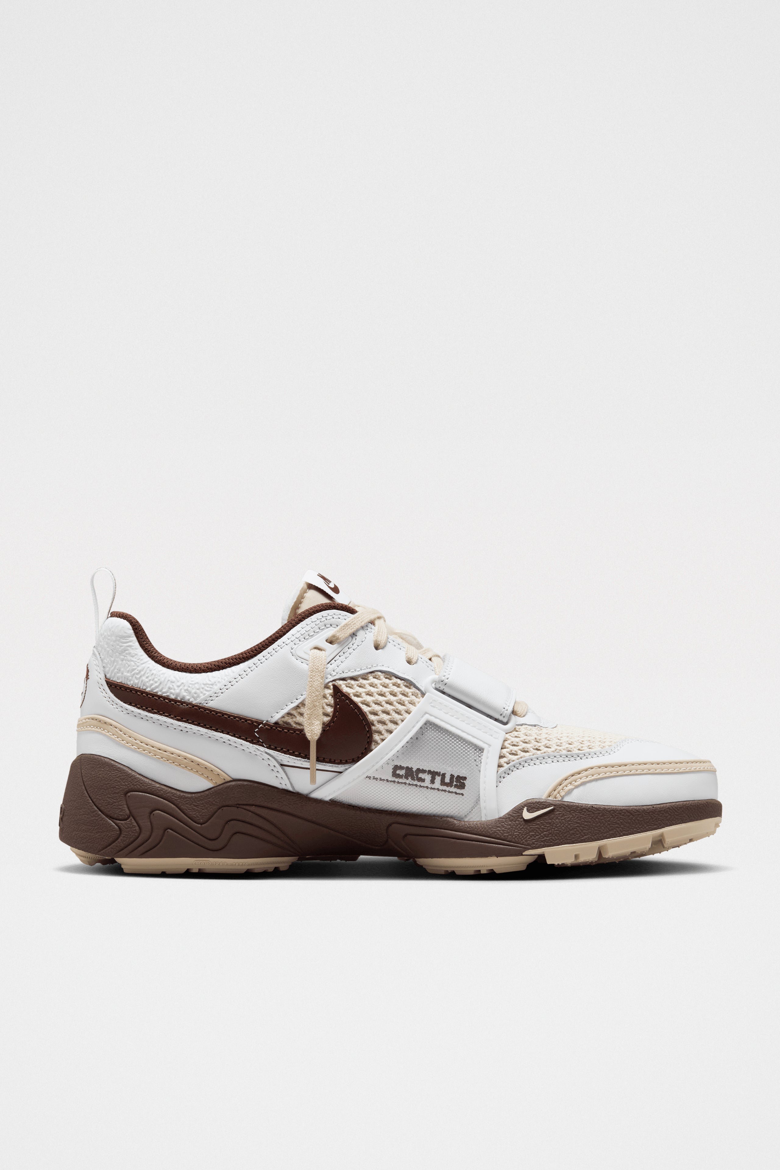 Nike x Travis Scott Zoom Field Jaxx White / Lt Chocolate