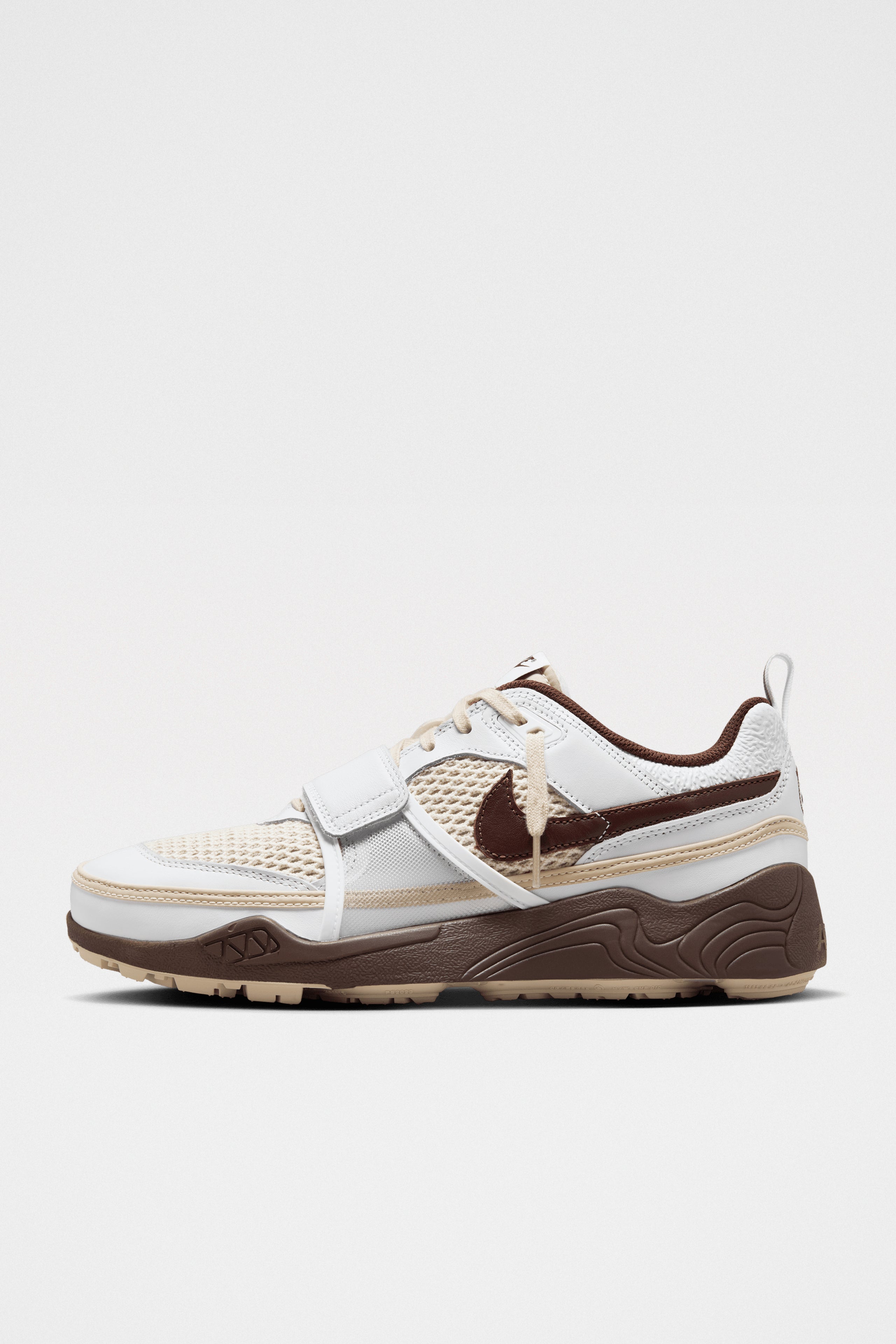 Nike x Travis Scott Zoom Field Jaxx White / Lt Chocolate