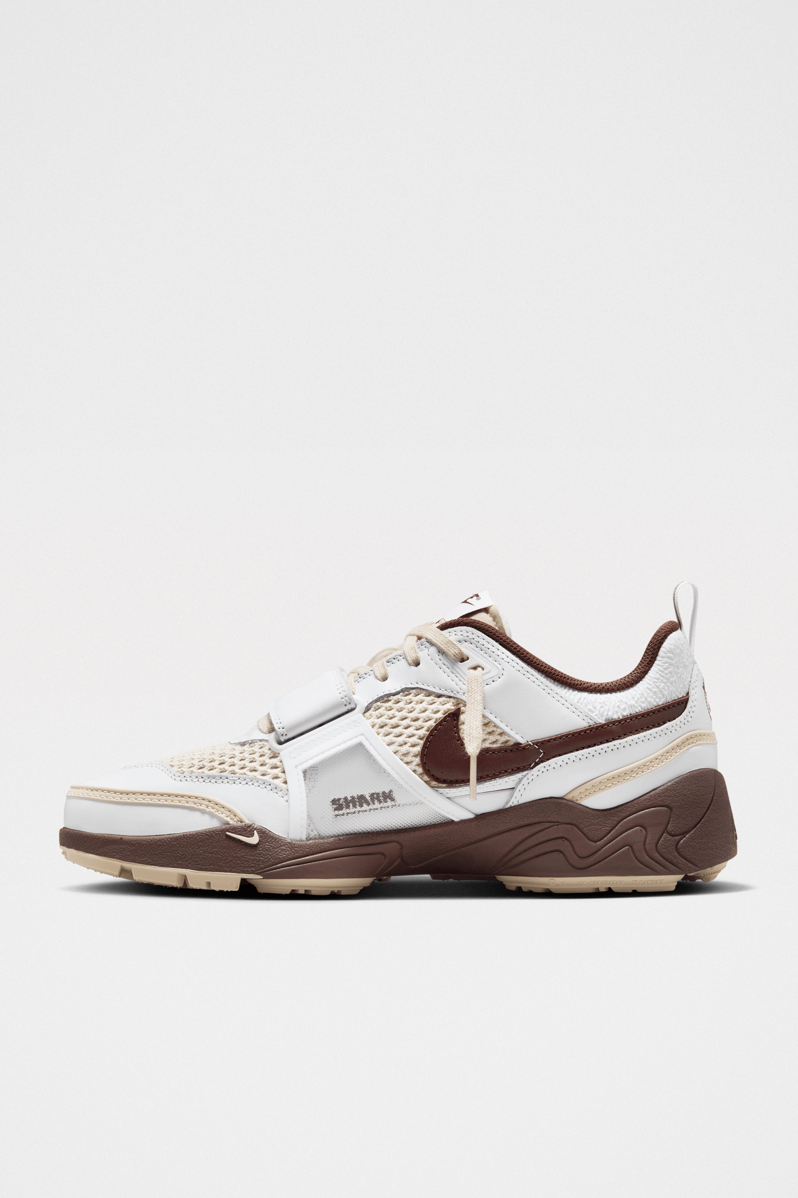 Nike x Travis Scott Zoom Field Jaxx White / Lt Chocolate