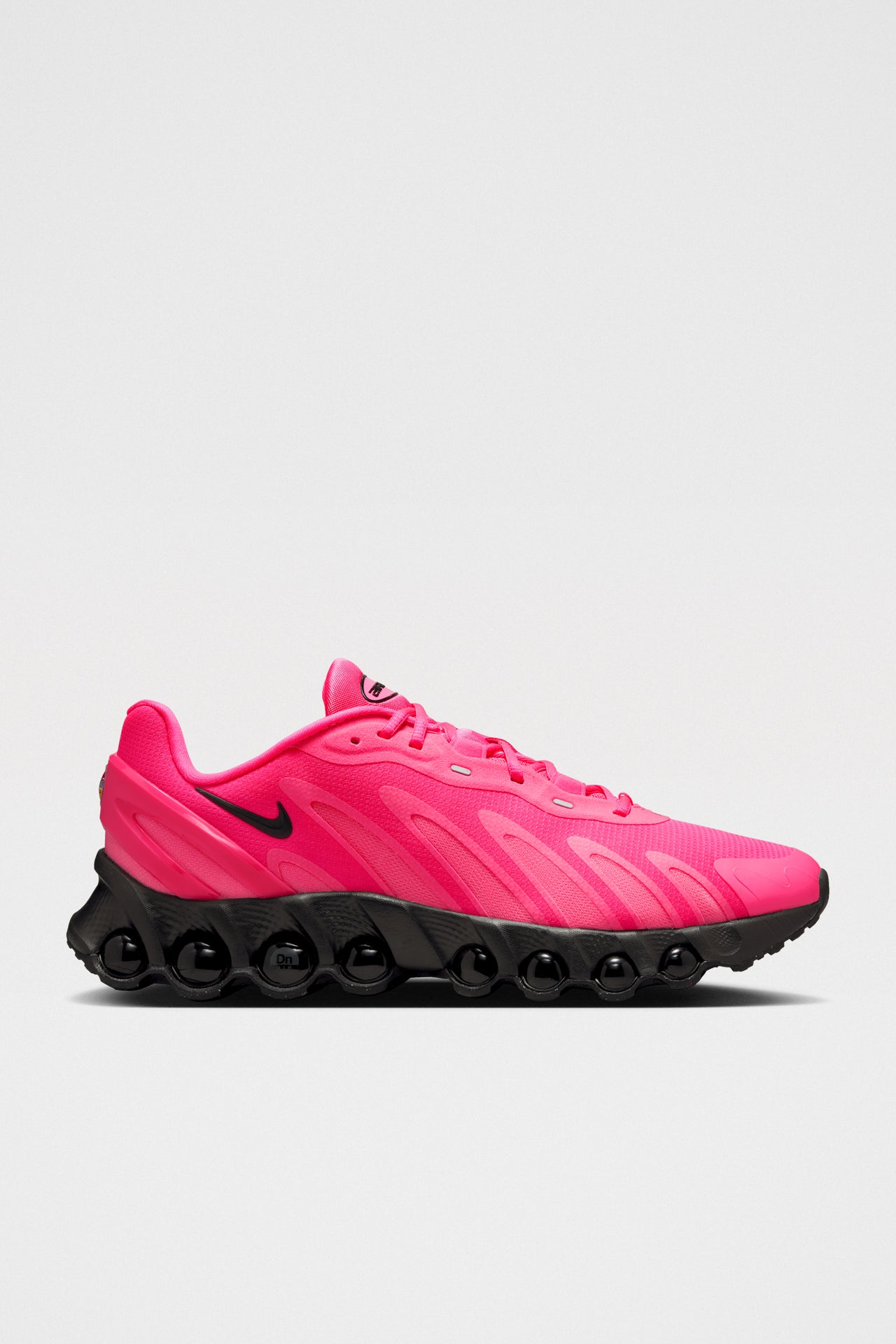 Nike Air Max DN8 Hyper Pink / Black