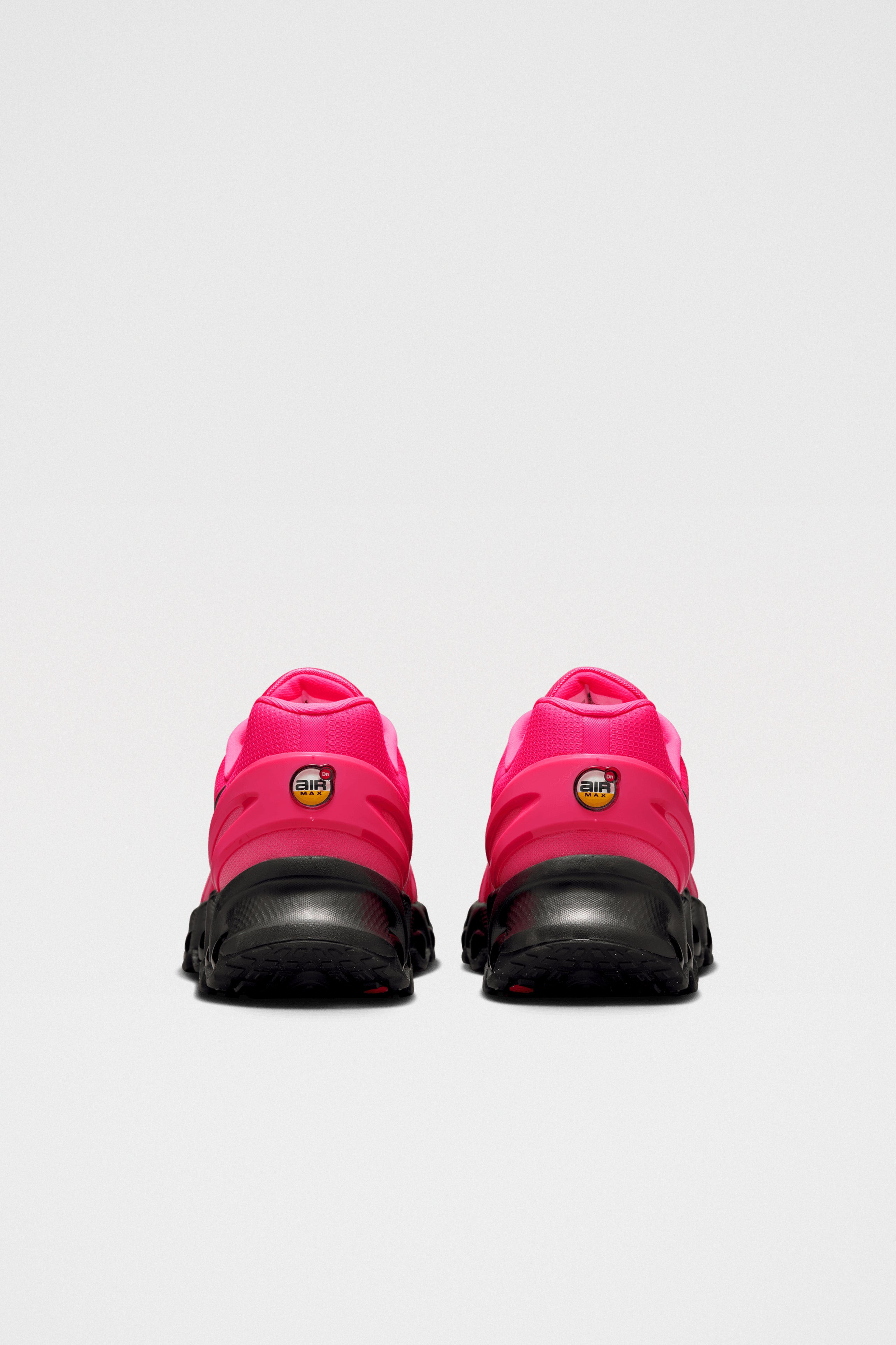 Nike Air Max DN8 Hyper Pink / Black