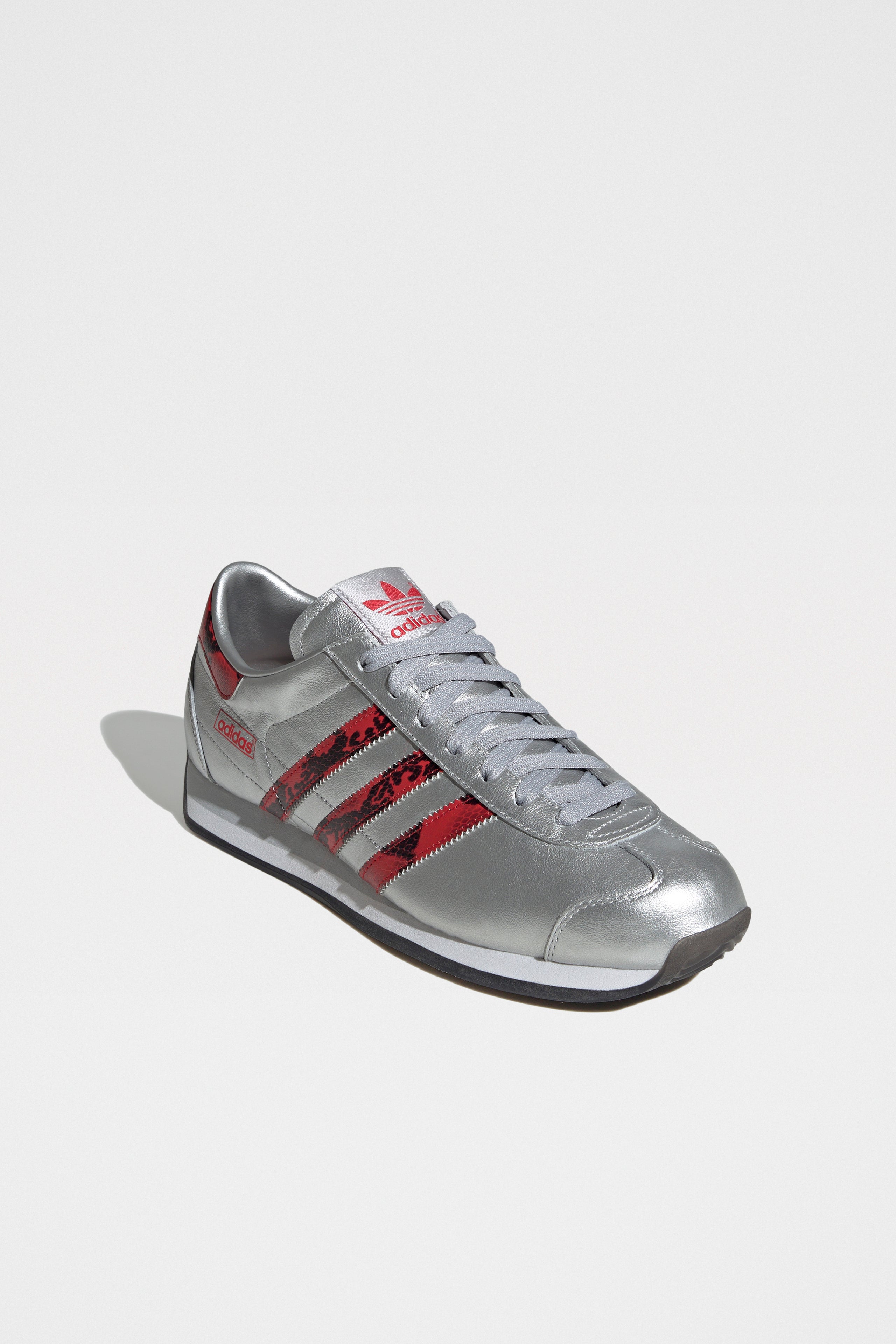 adidas Originals Country Japan Silver Metallic / Betsca