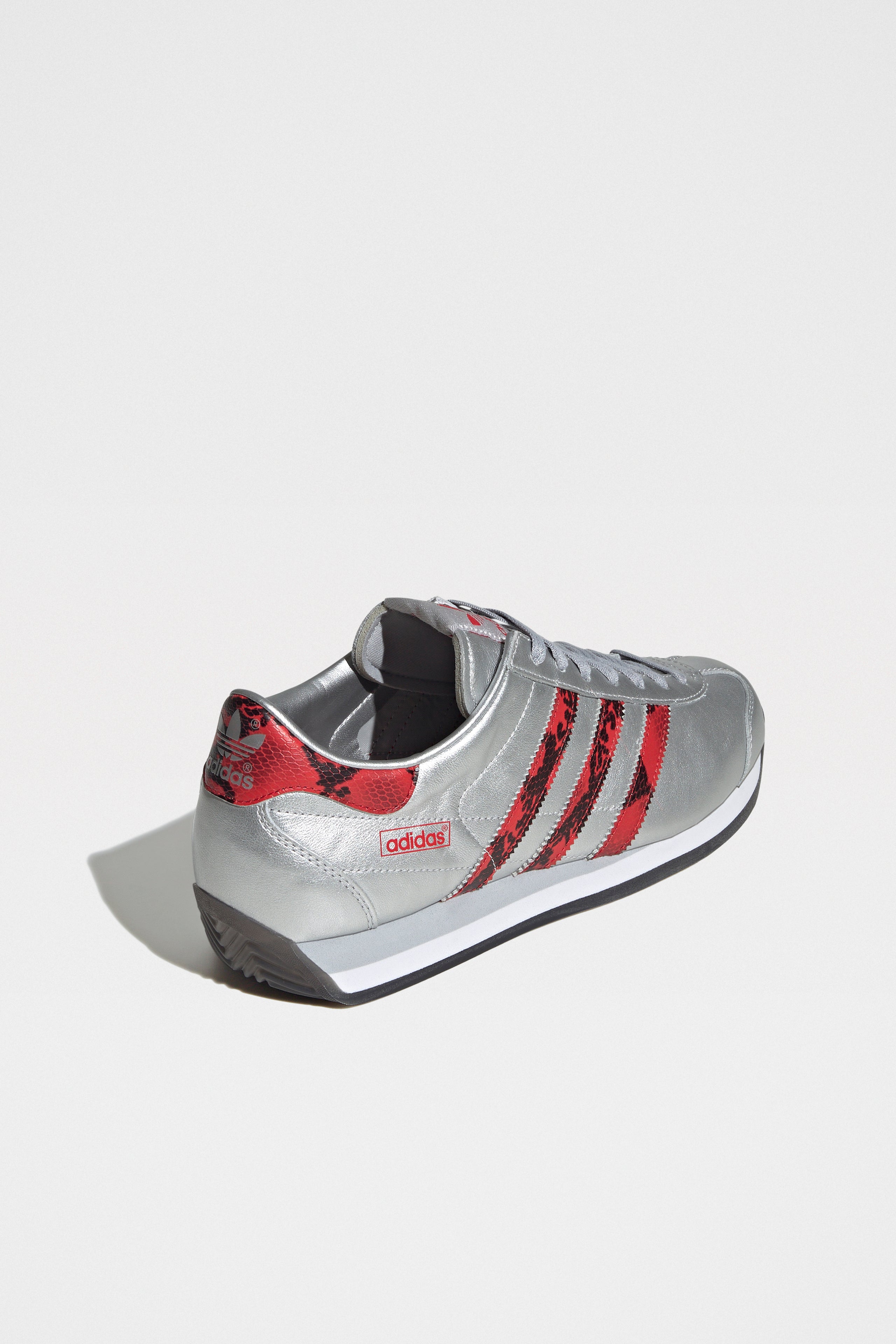 adidas Originals Country Japan Silver Metallic / Betsca