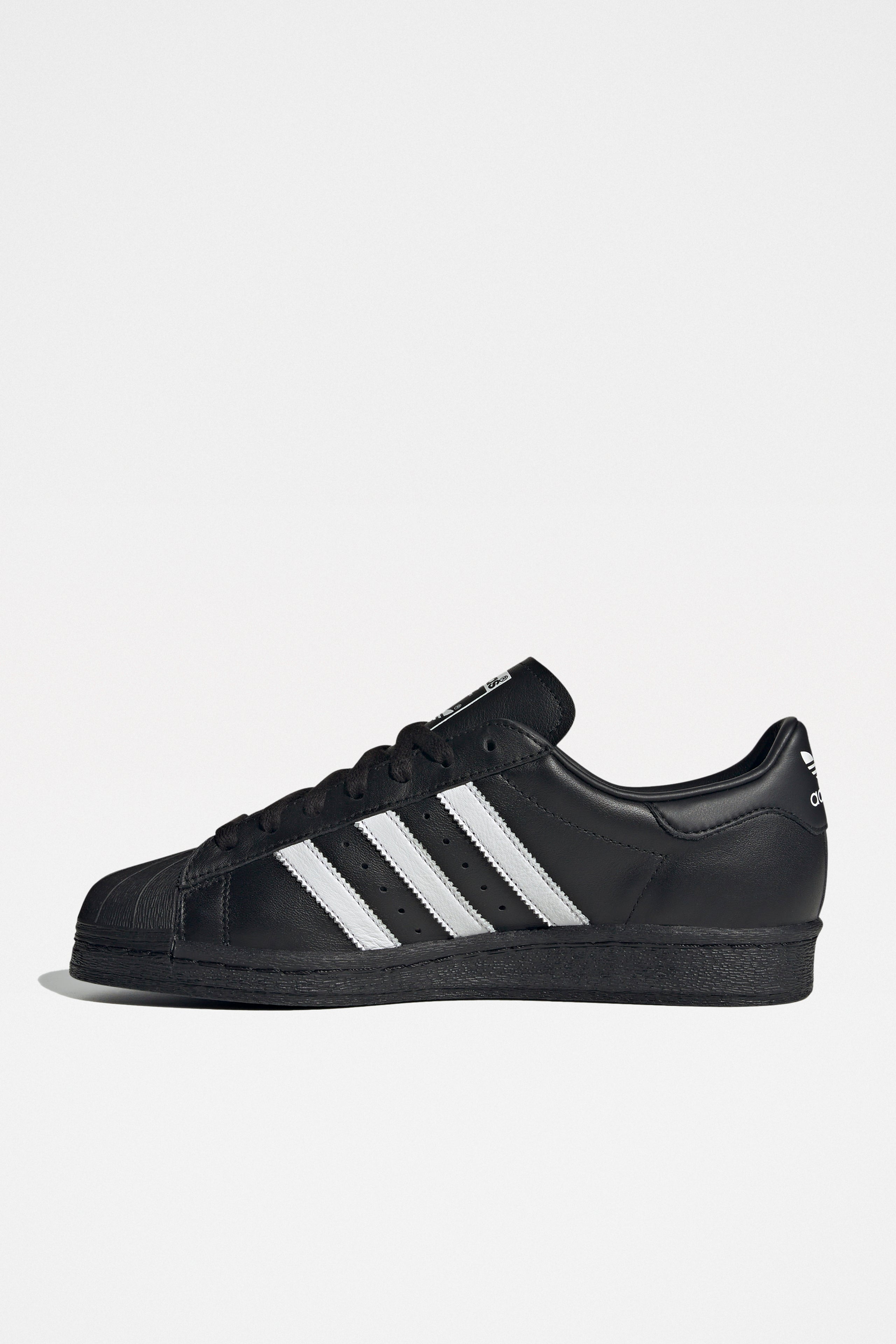 adidas Originals Superstar 82 Black / White