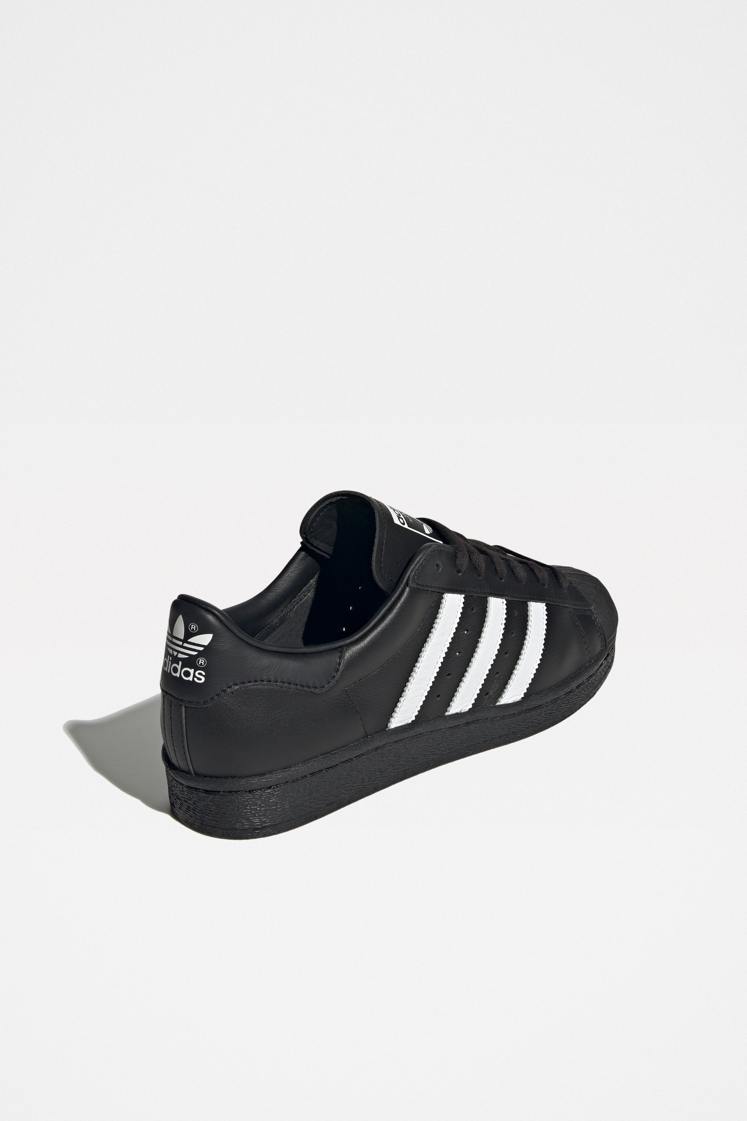 adidas Originals Superstar 82 Black / White