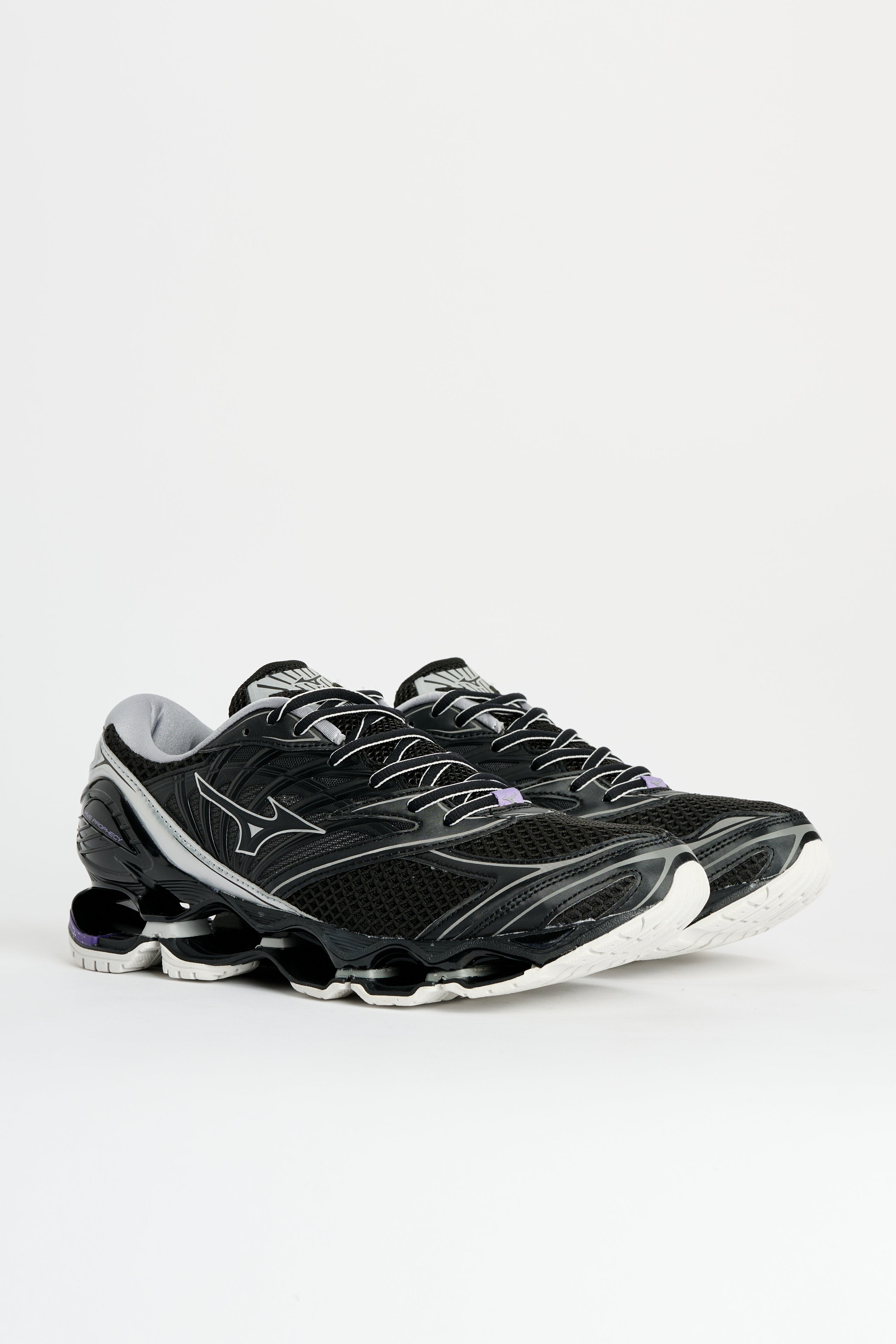 Mizuno Wave Prophecy LS Black / Silver