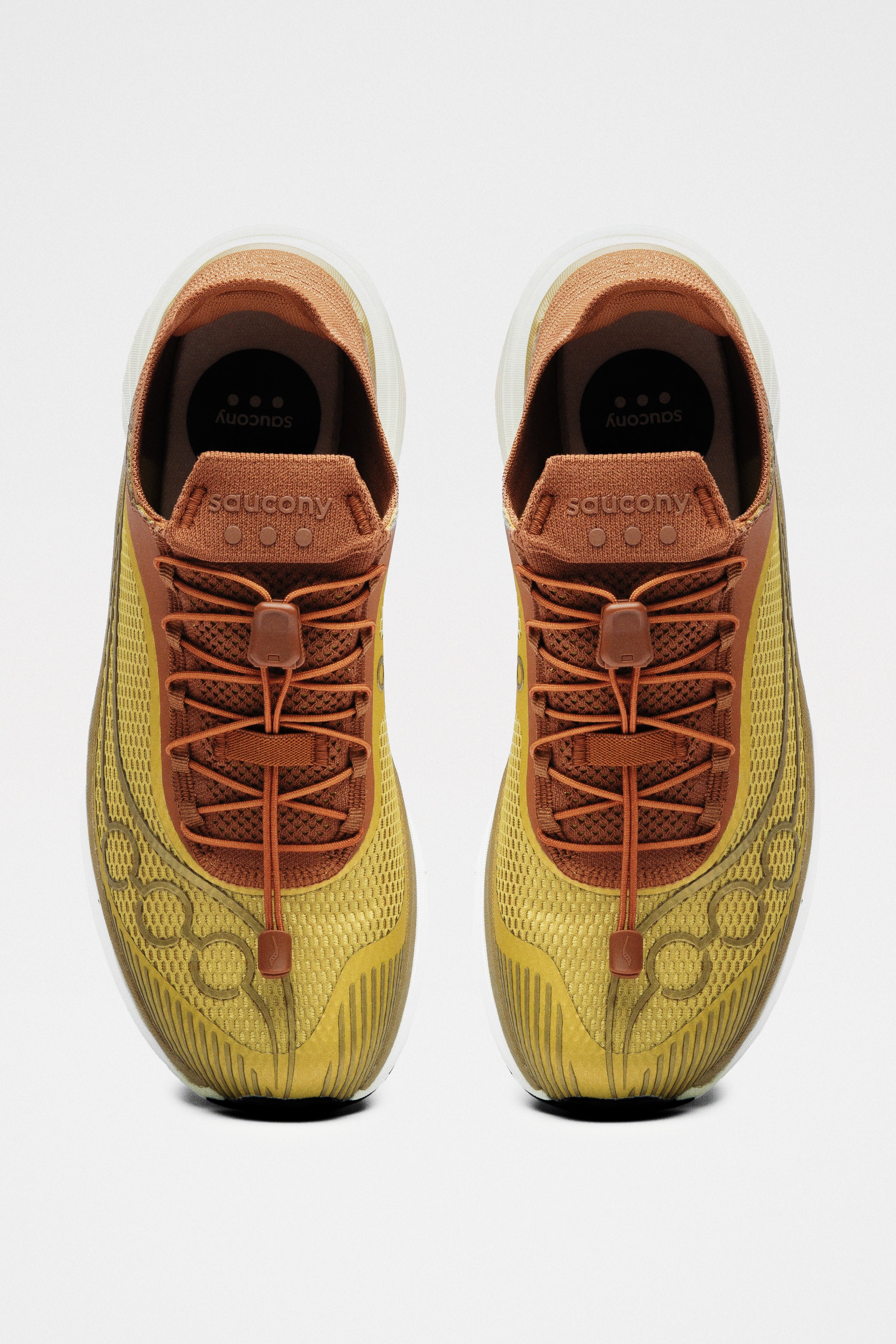 Saucony SILO Endorphine Elite 2 Gold / Adobe