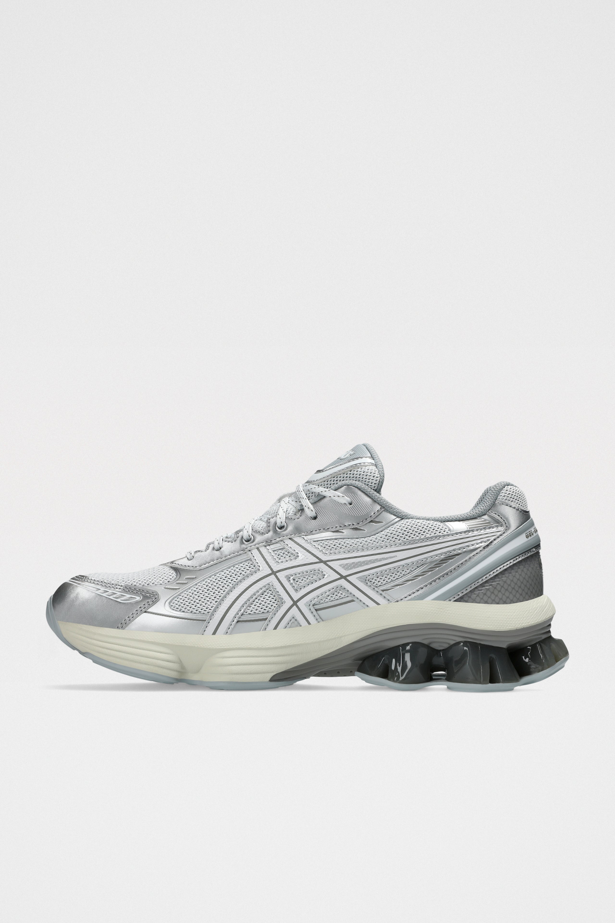 Asics Gel-Kinetic Fluent White / White