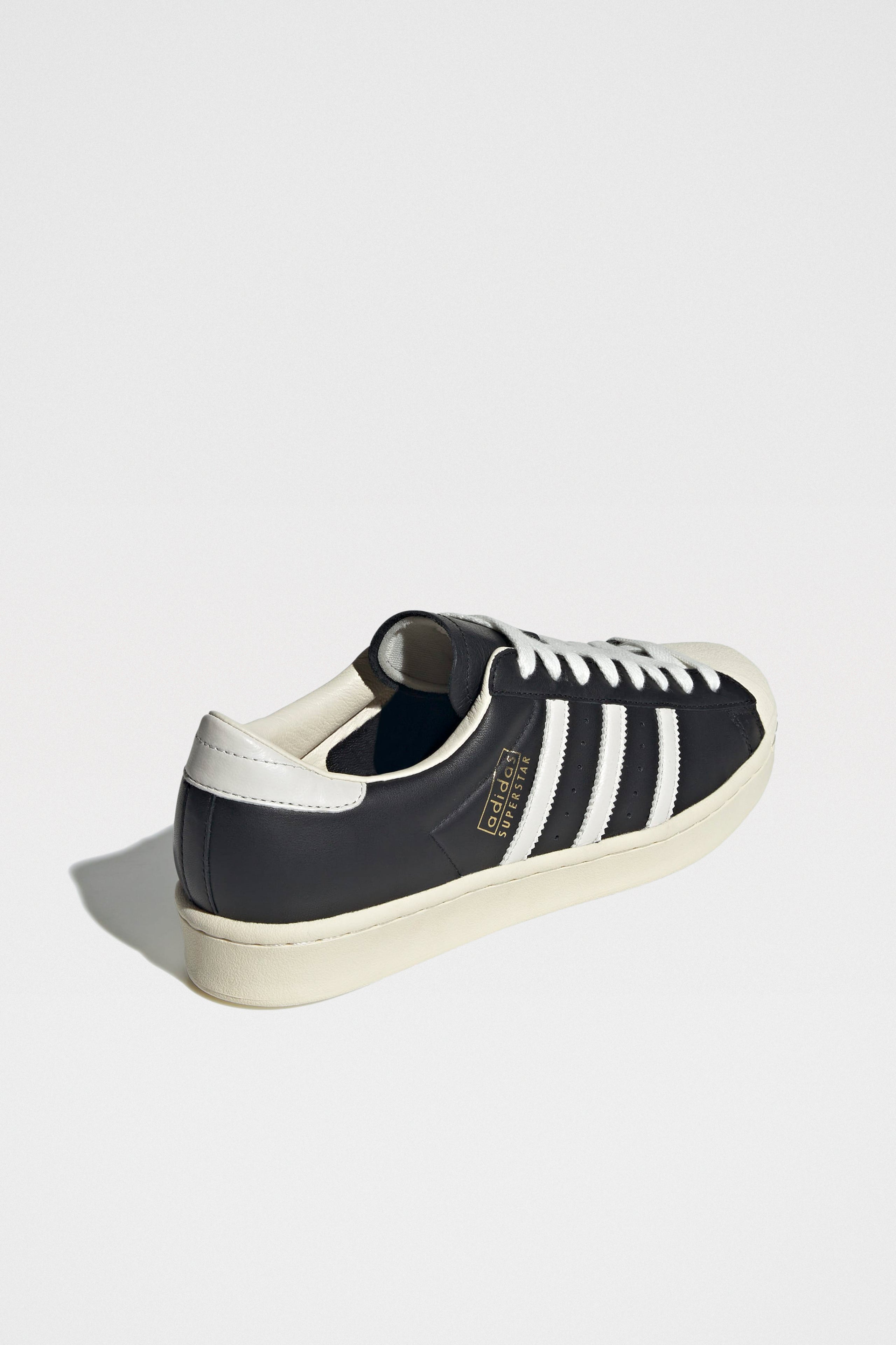adidas Originals Superstar Vintage Core Black / White