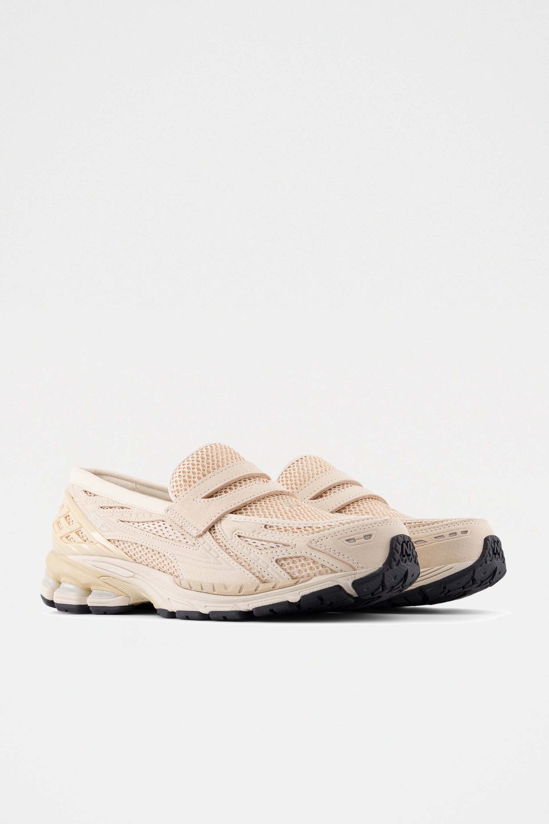 New Balance 1906 Loafer v1 Bisque / Bisque