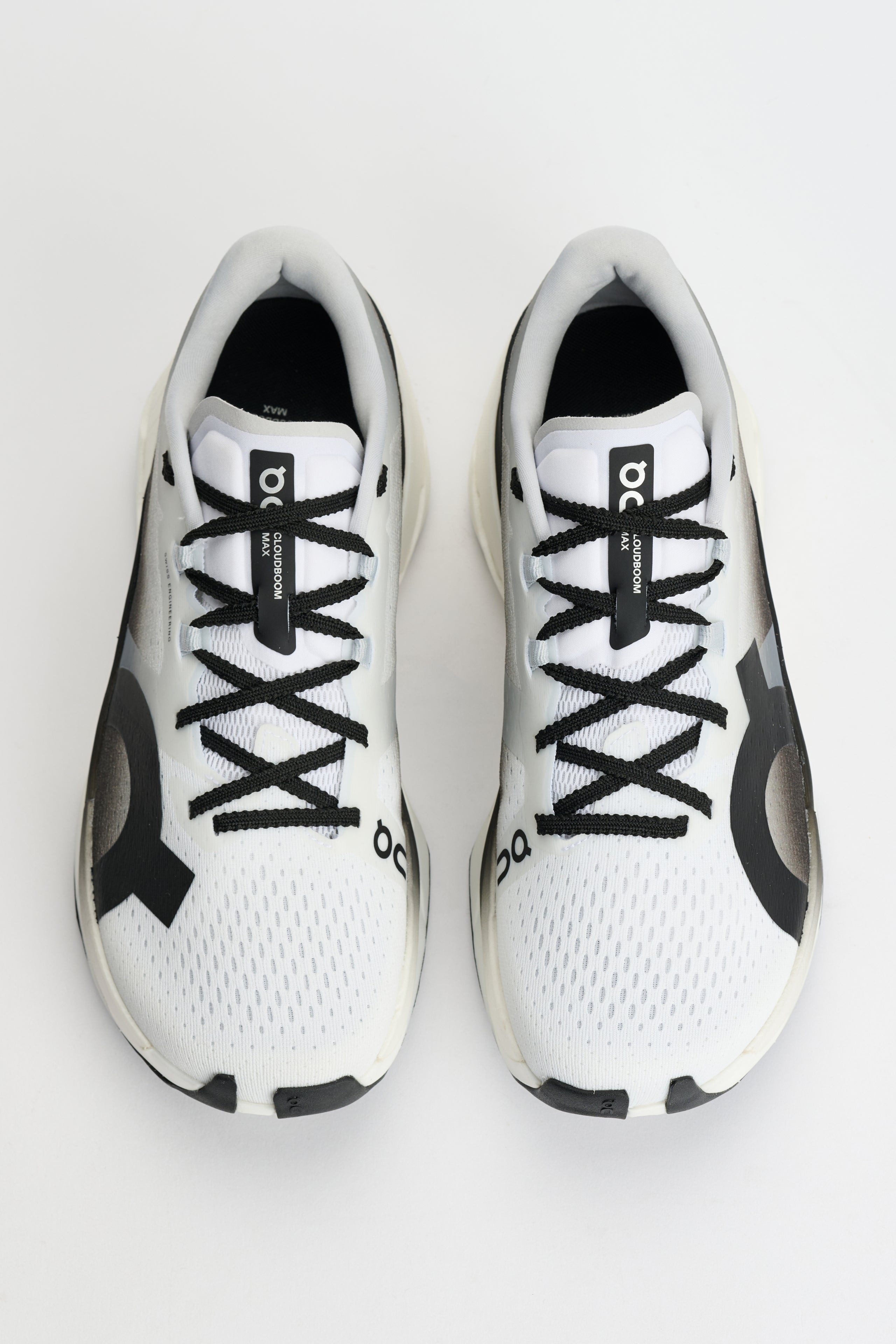 On Cloudboom Max White / Black