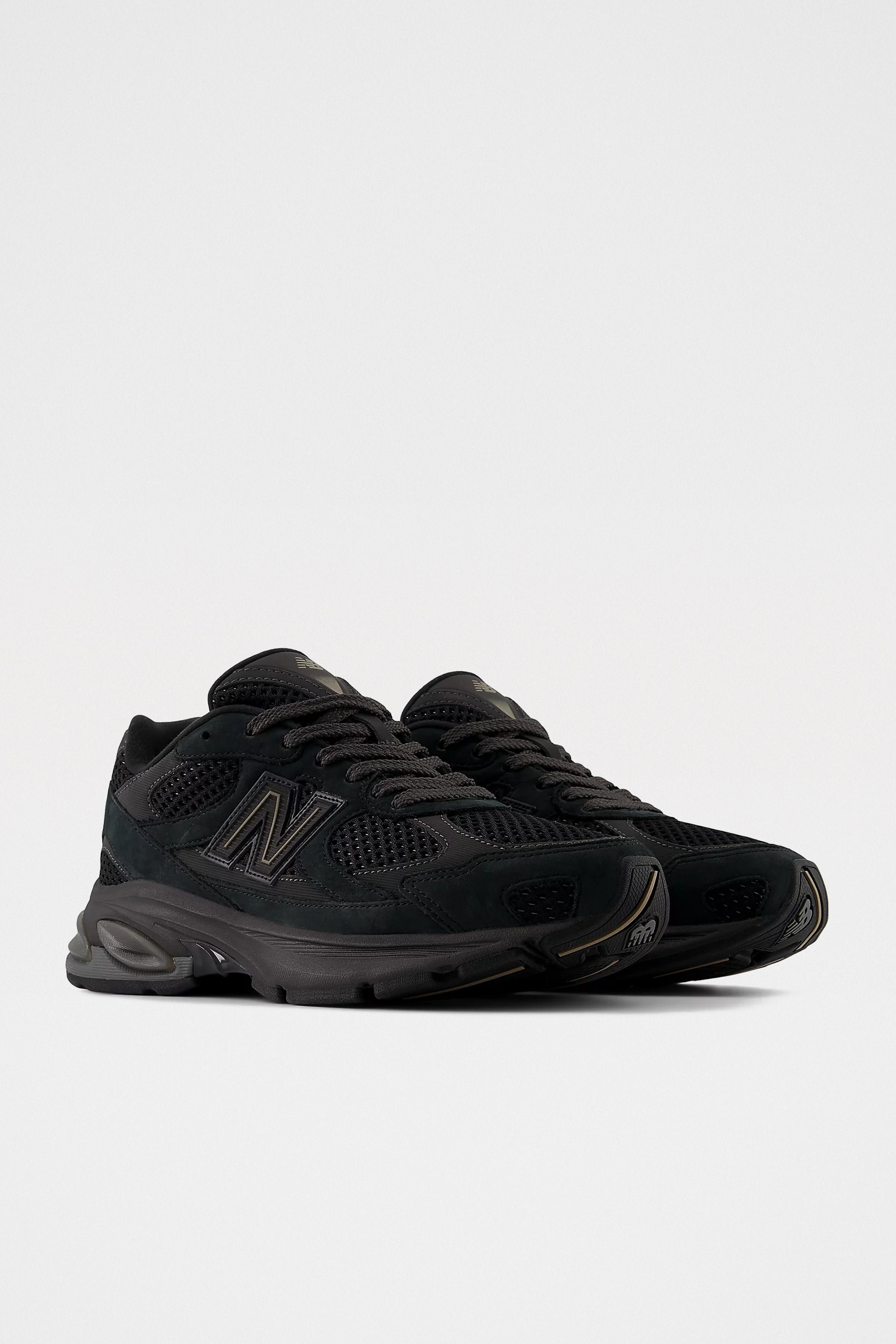 New Balance 2010 Black / Black Cement