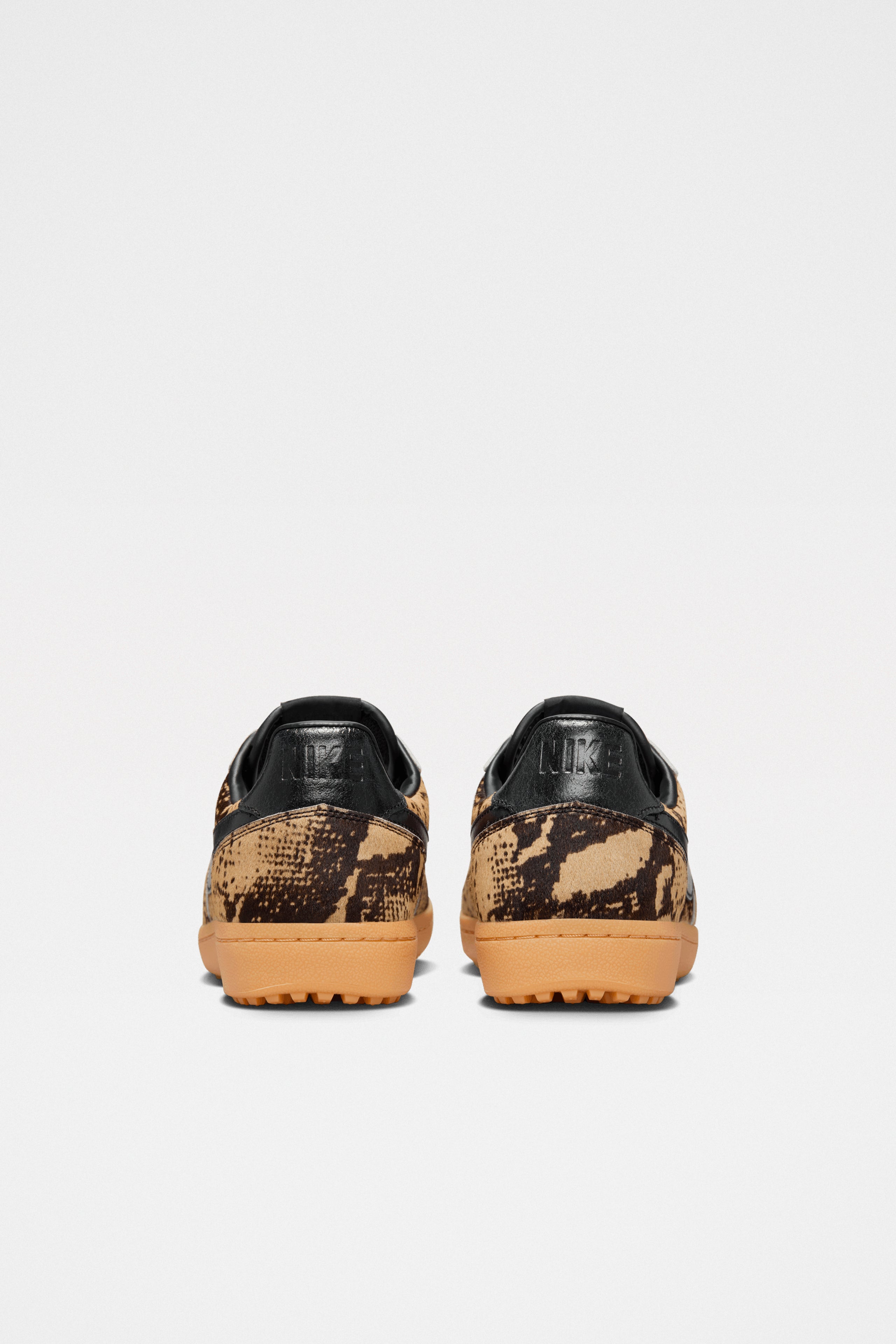 Nike Field General Prm Black / Gum Yellow