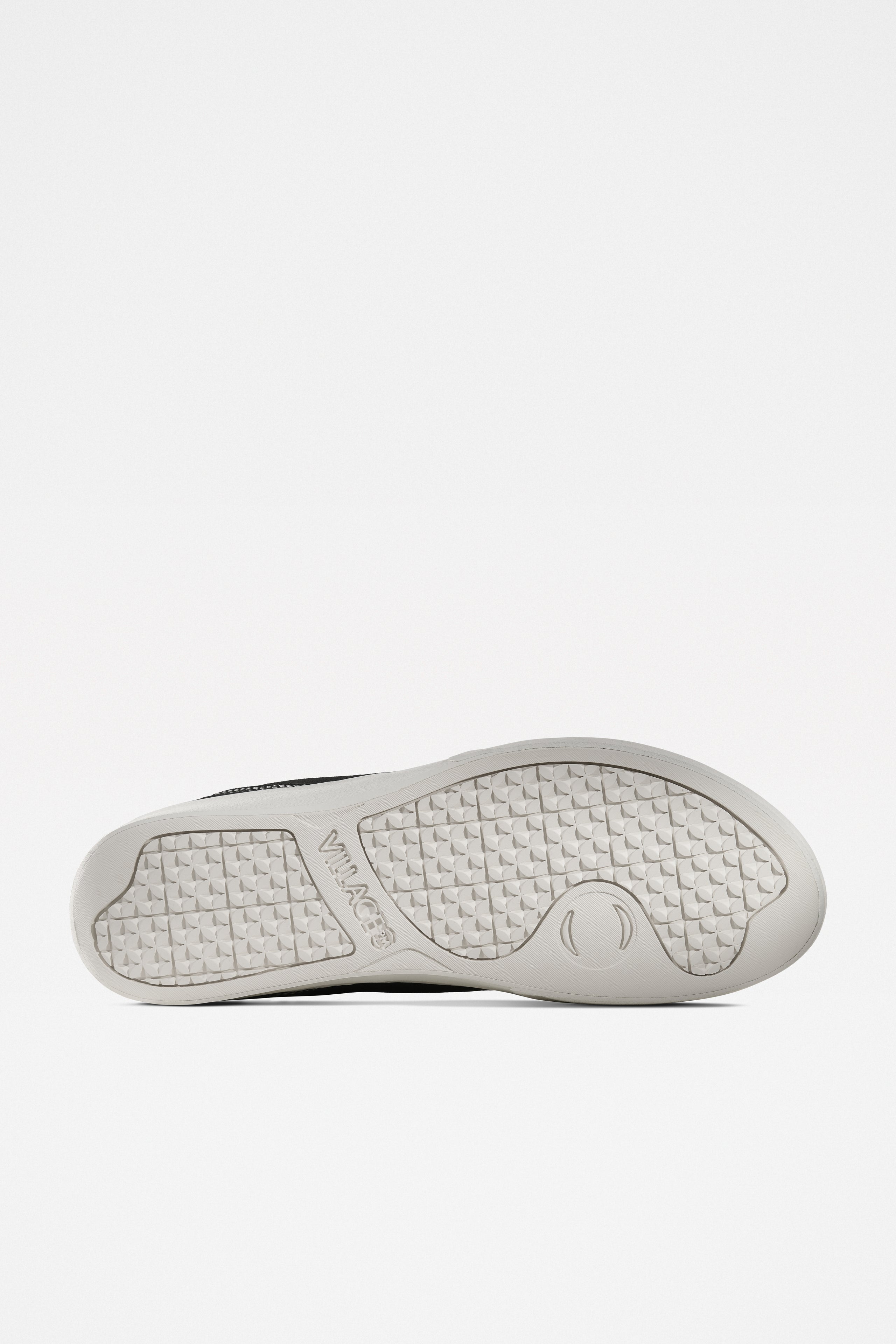 Village PM 1.30 PM Black / Whisper White