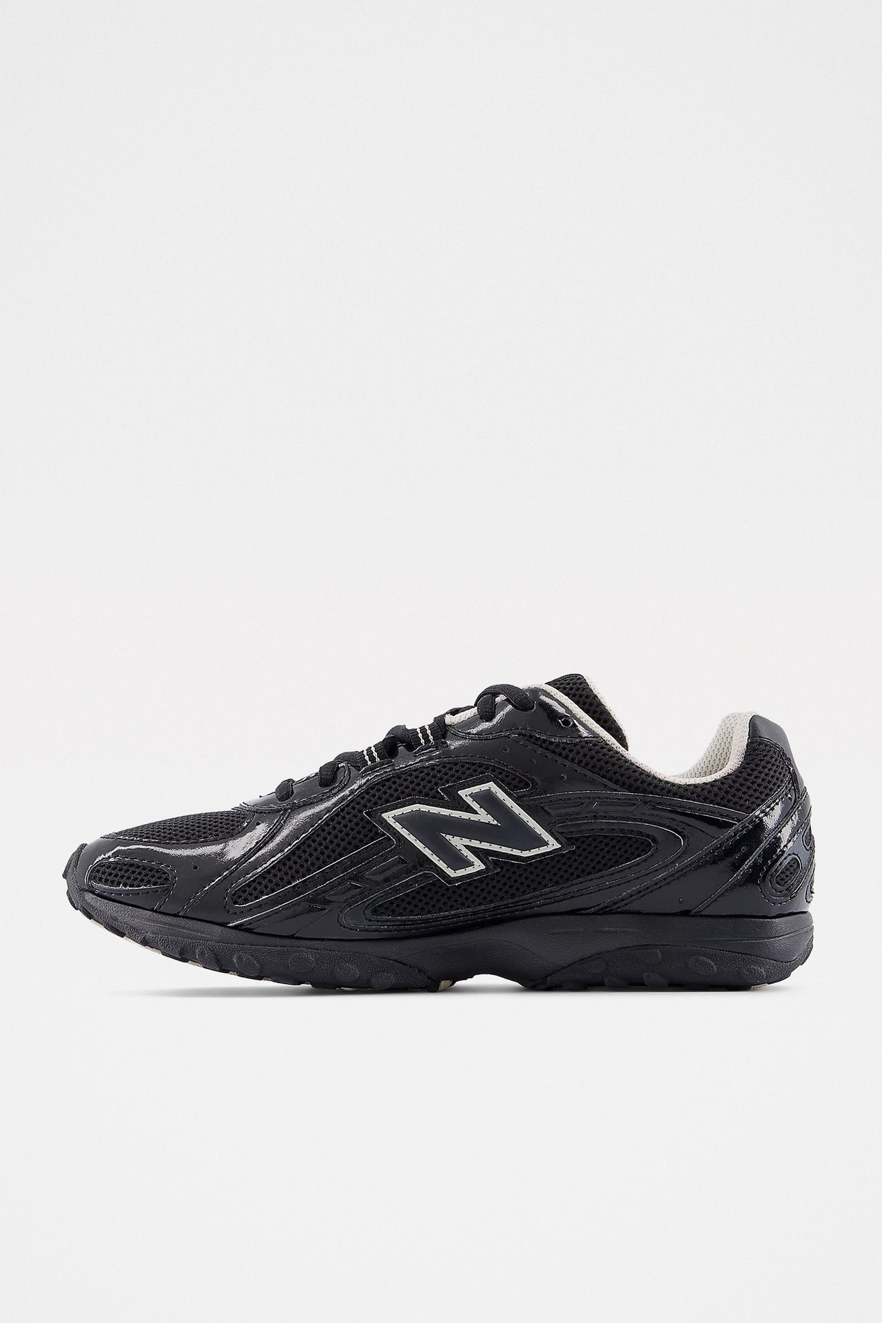 New Balance 204Lv1 Black / Timberwolf