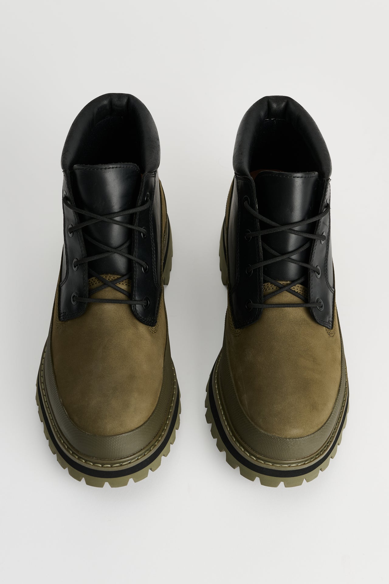 Timberland Premium Mid Lace Up GTX Chukka Boot Dark Green