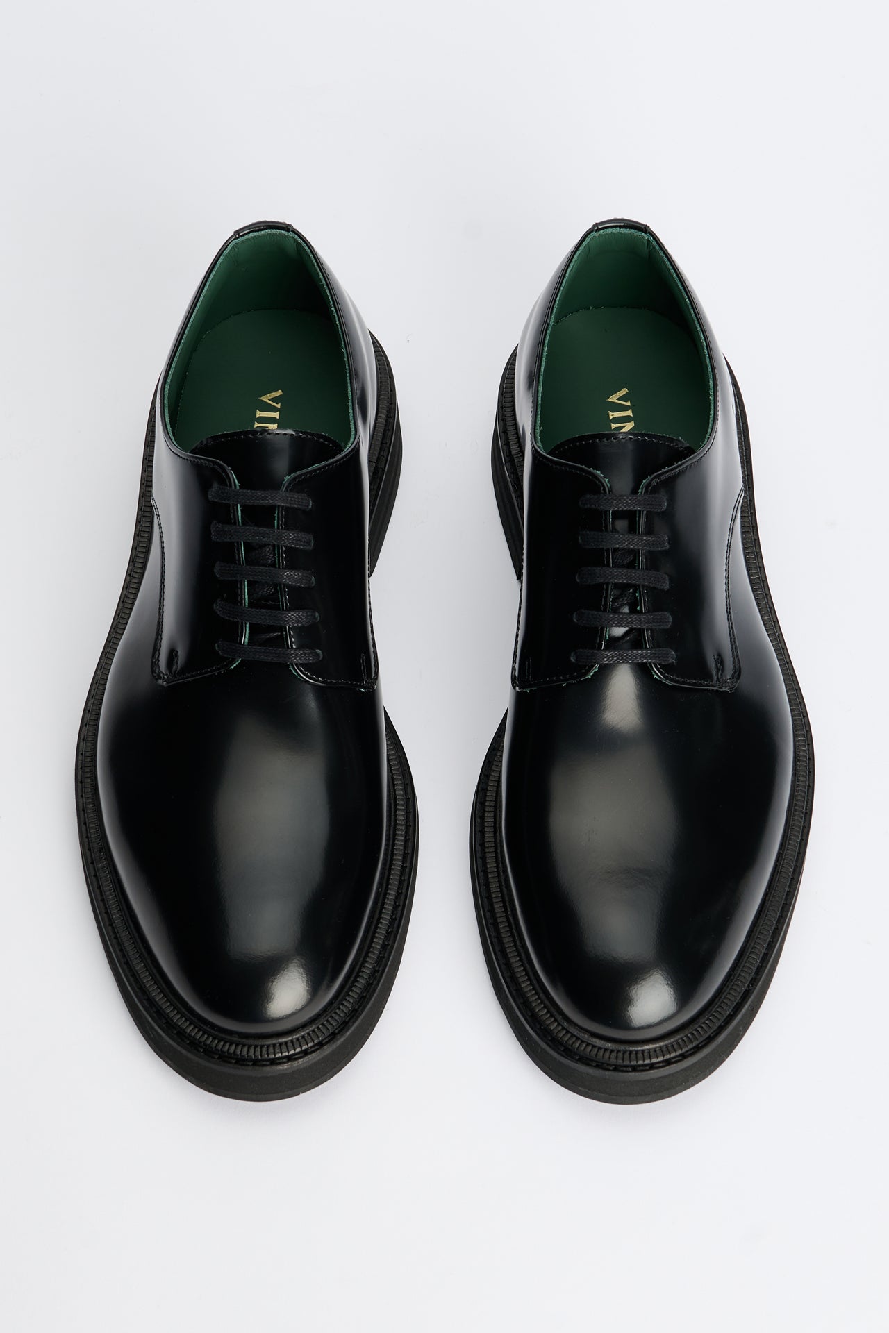 VINNY’s Officer Derbee Black