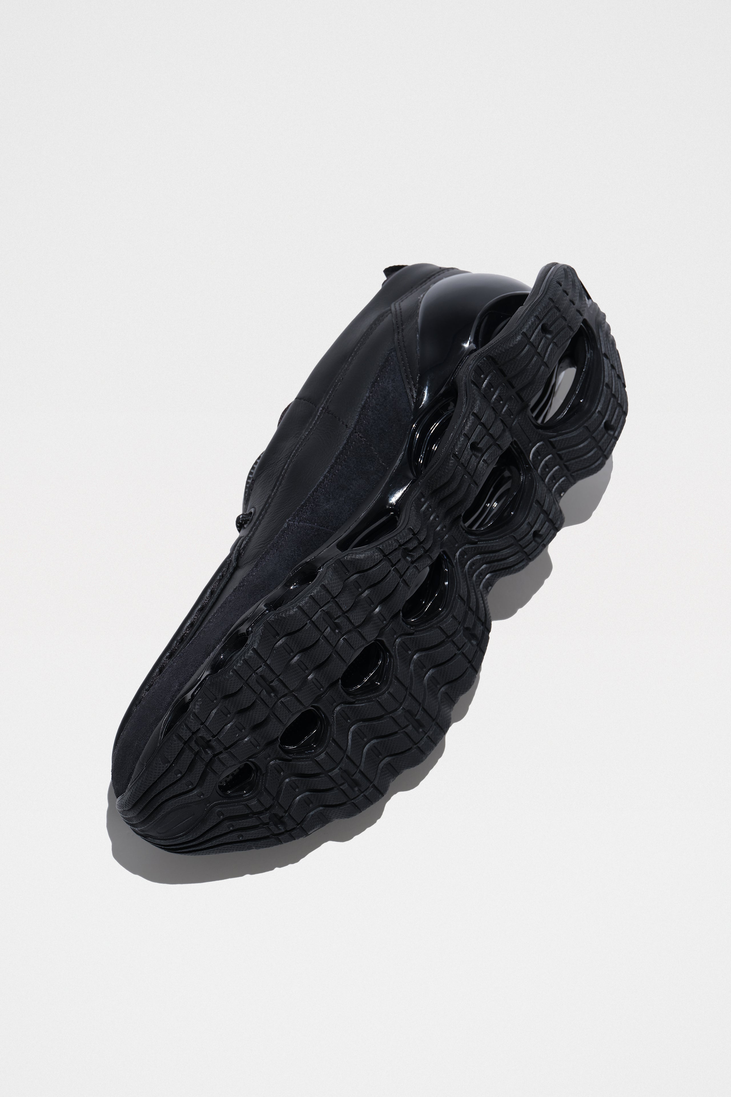 Mizuno Wave Prophecy Moc Black