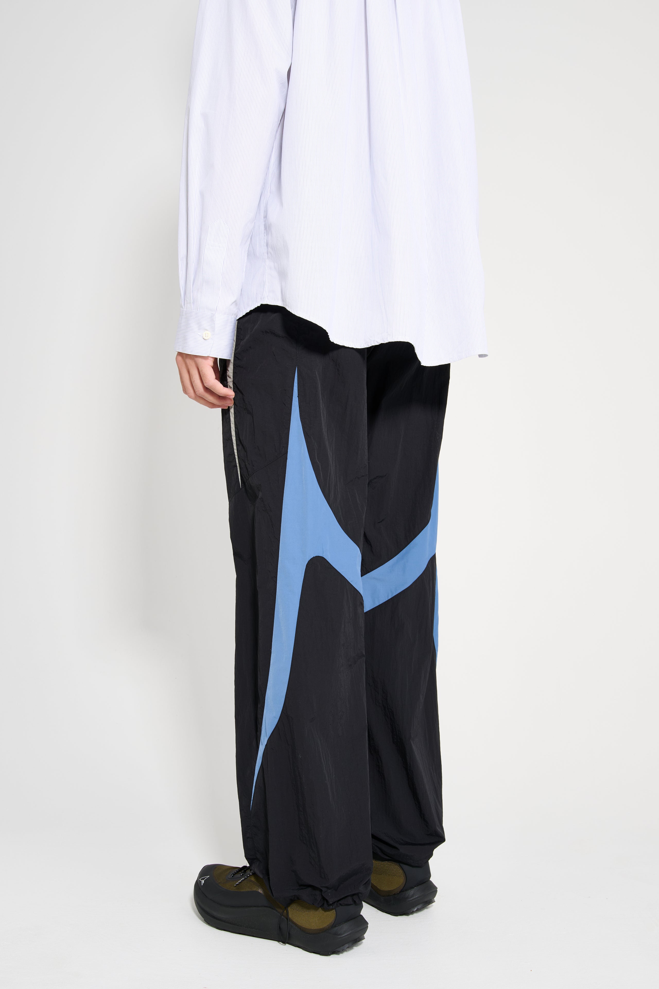 _J.L-A.L_ Minno Trousers Shungite Black