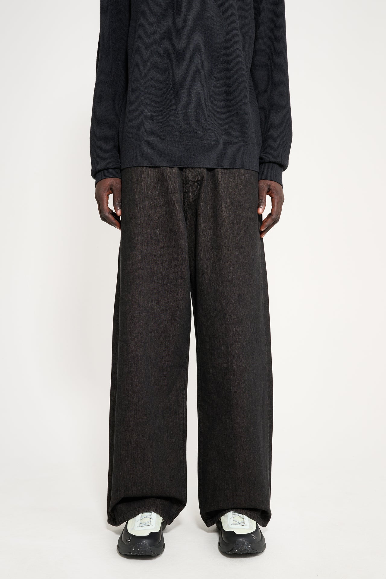 Jeanerica Brera Brown Black