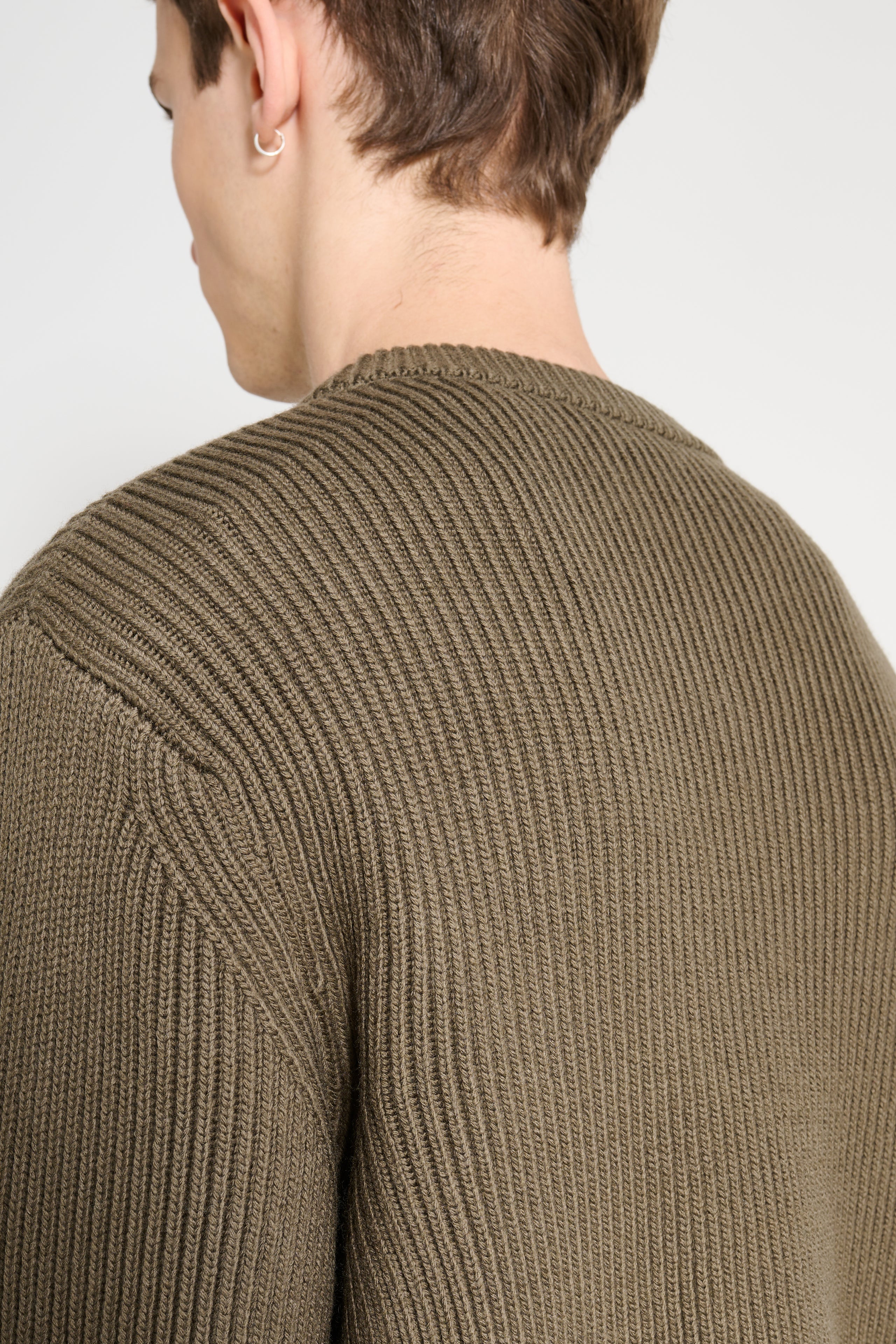 RIER V-Neck Fisherman Rib Wool Castoro