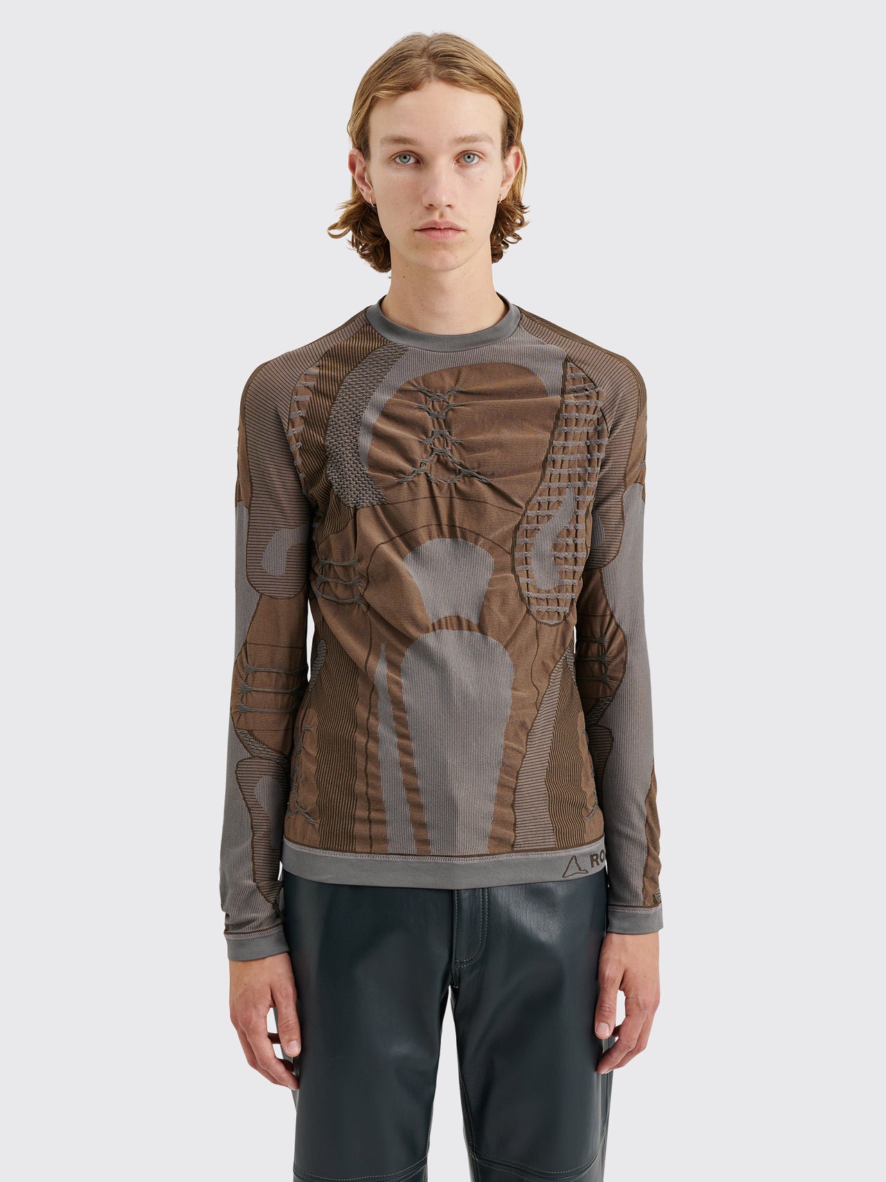 ROA Roundneck 3D Knit Sweater Brown / Grey