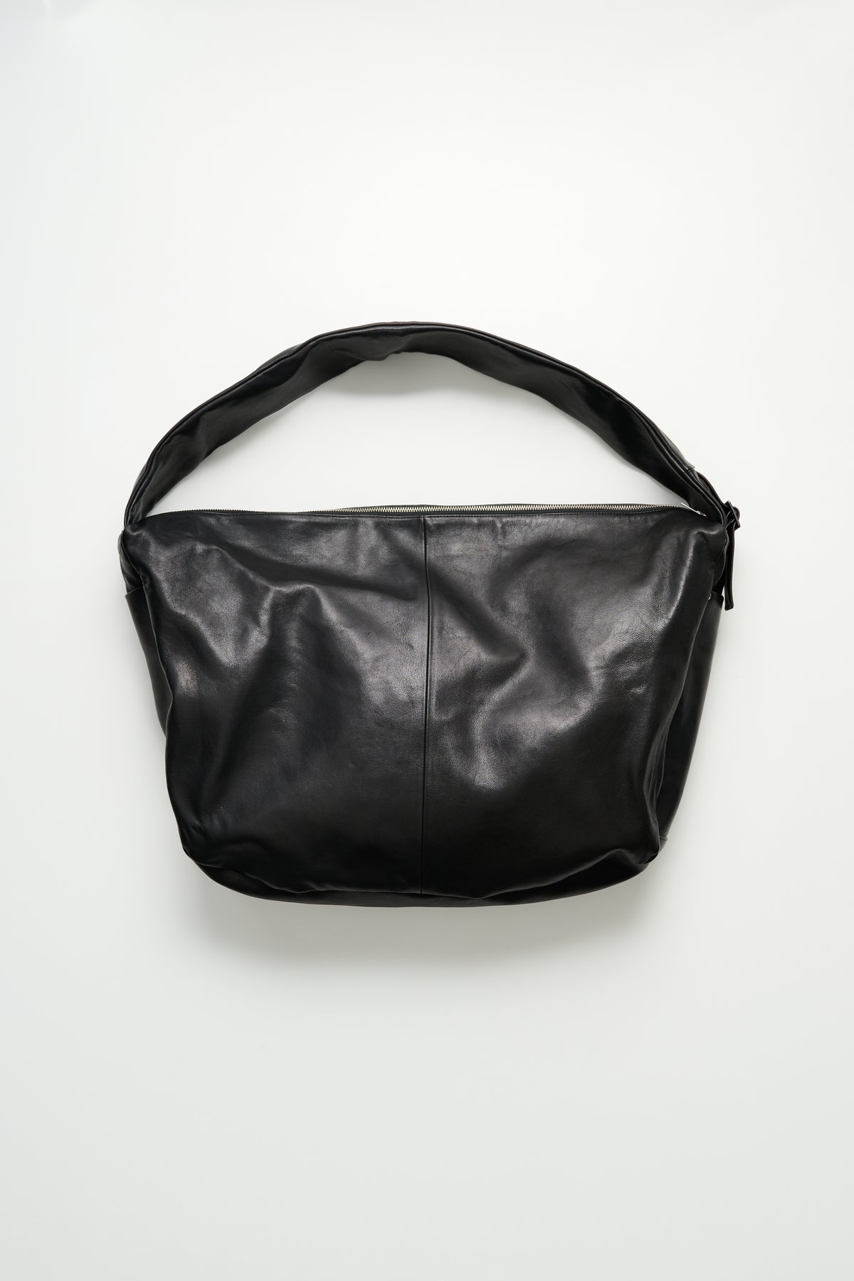 ssstein Shirring Handle Leather Shoulder Bag Black – Très Bien