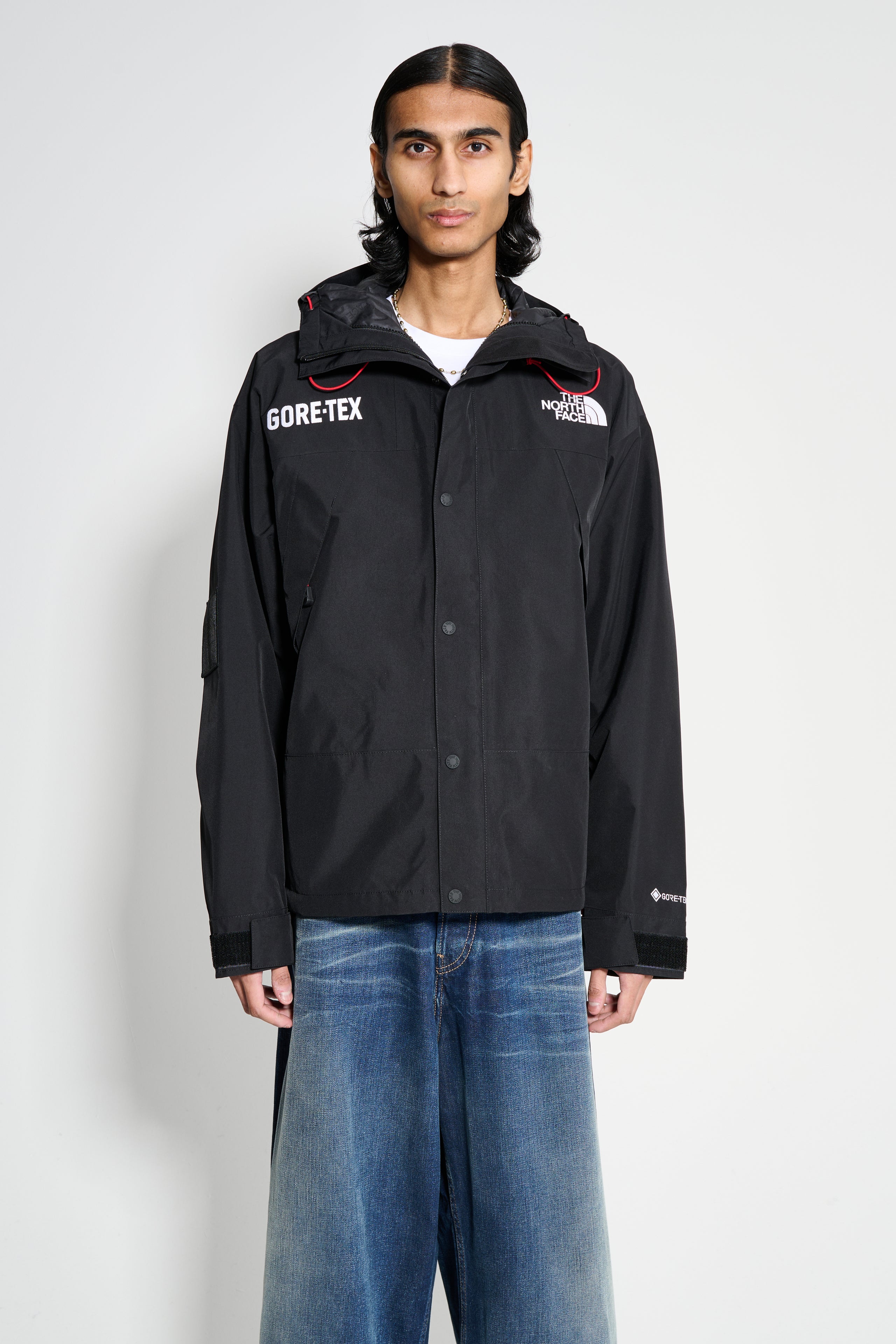 The North Face GTX Mountain Jacket TNF Black