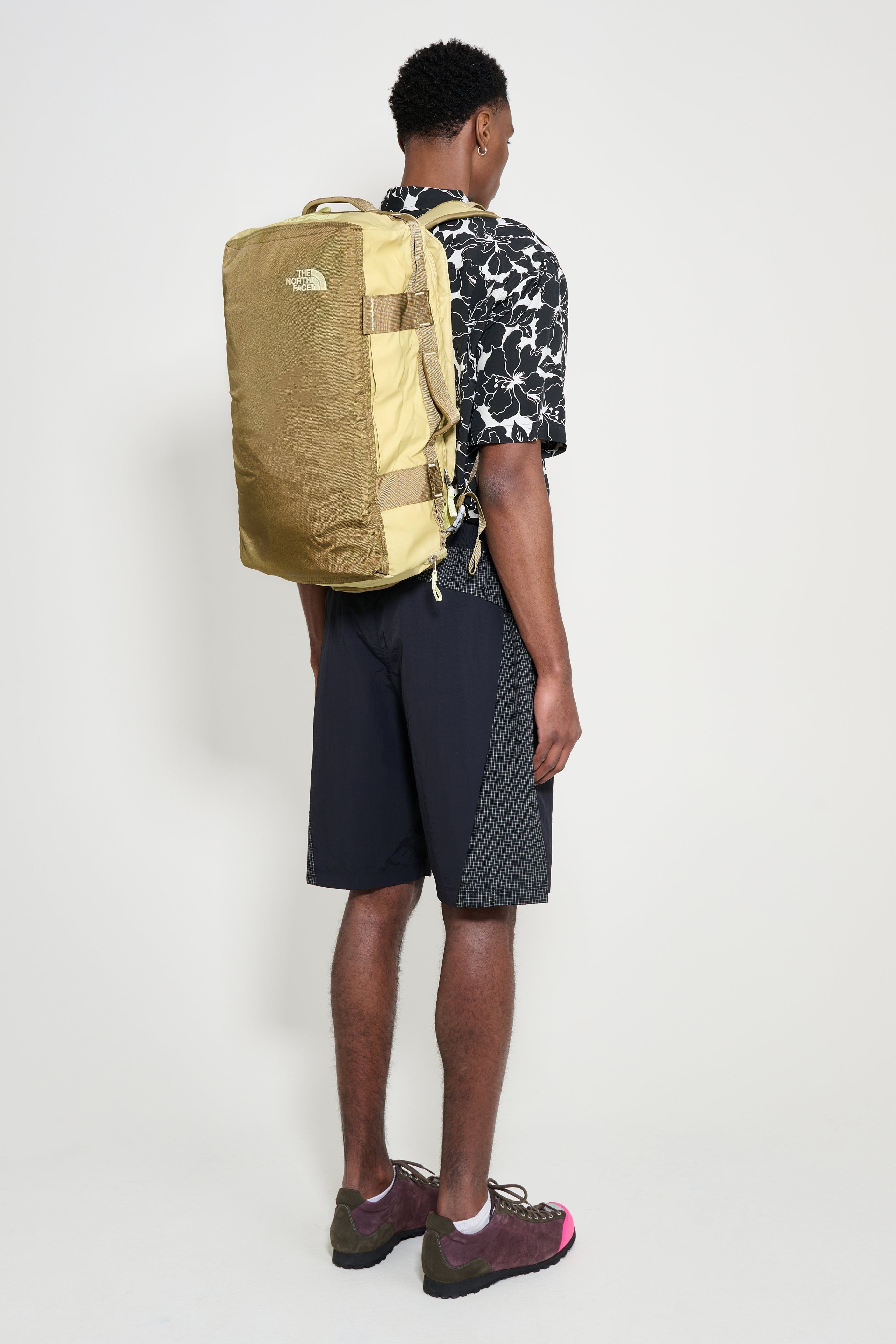 The North Face Base Camp Voyager Duffel Bag 32L Pear / Cedar / Lemon Mist