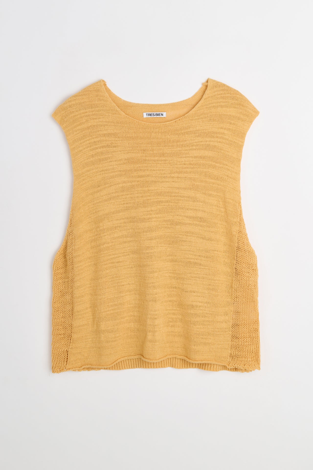 TRÈS BIEN Archive Très Bien Knitted Vest Beige