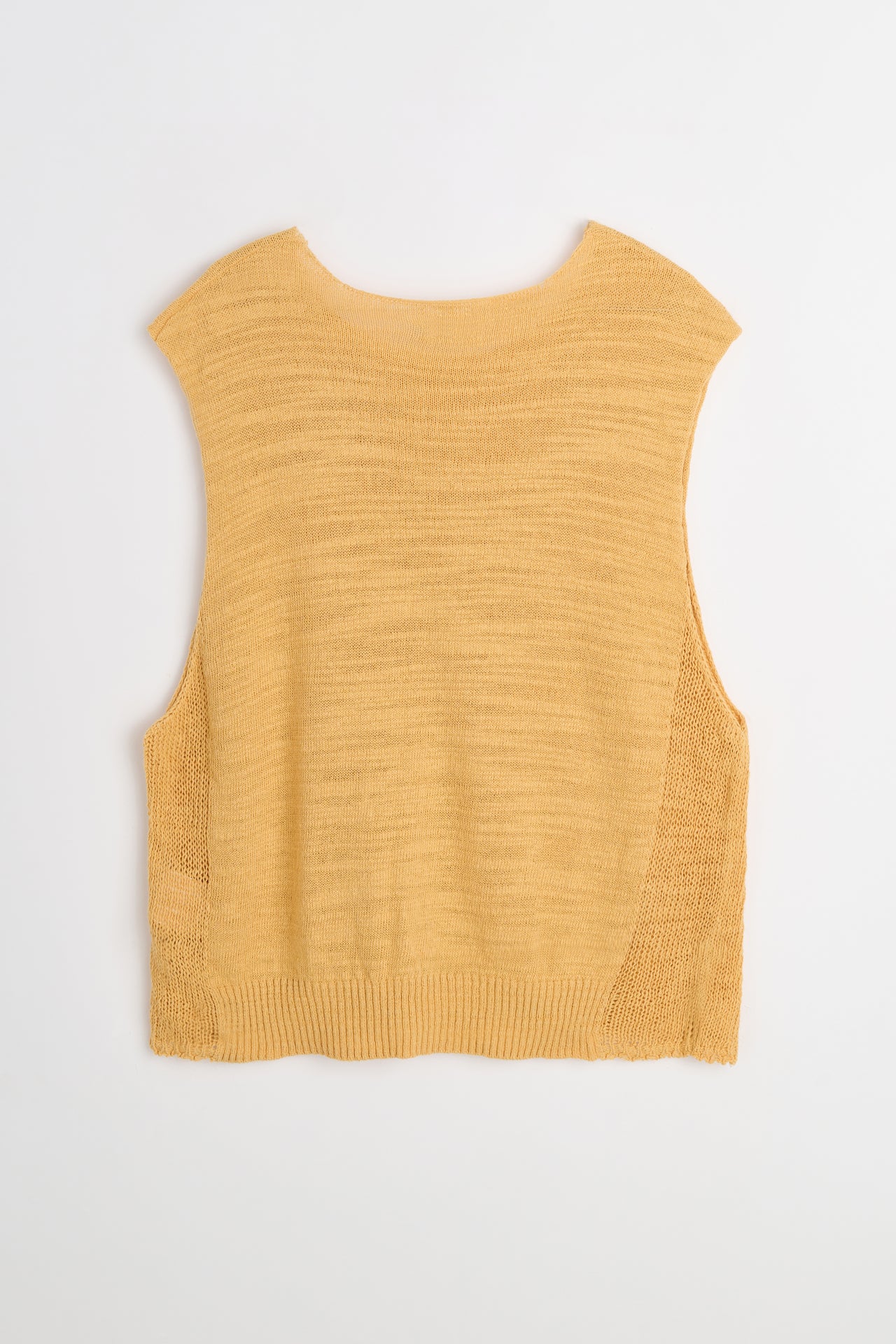 TRÈS BIEN Archive Très Bien Knitted Vest Beige