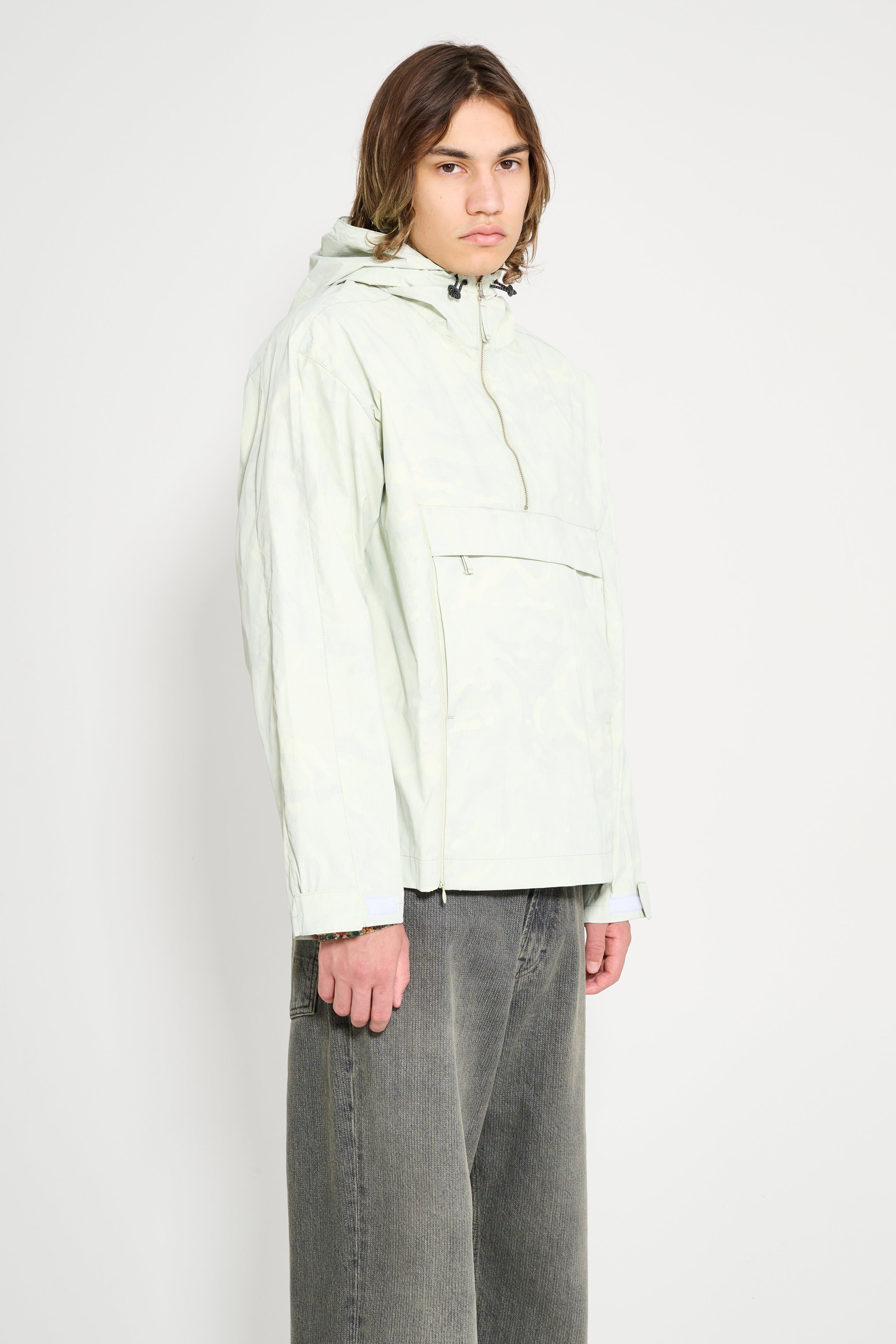 Très Bien Replayed Anorak Resin Coated Camouflage Green
