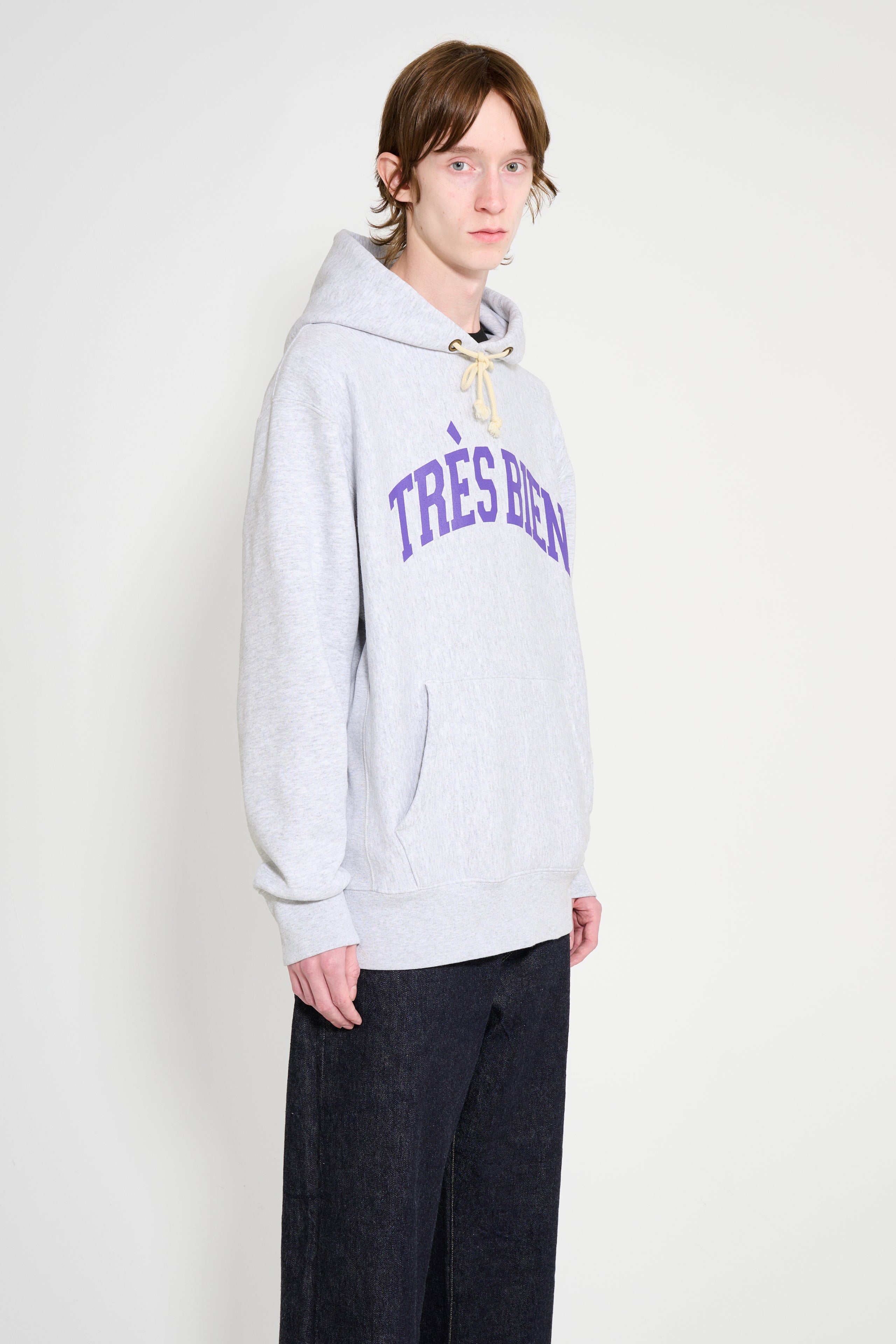 TRÈS BIEN x Champion Reverse Weave Arch Logo Hoodie Grey