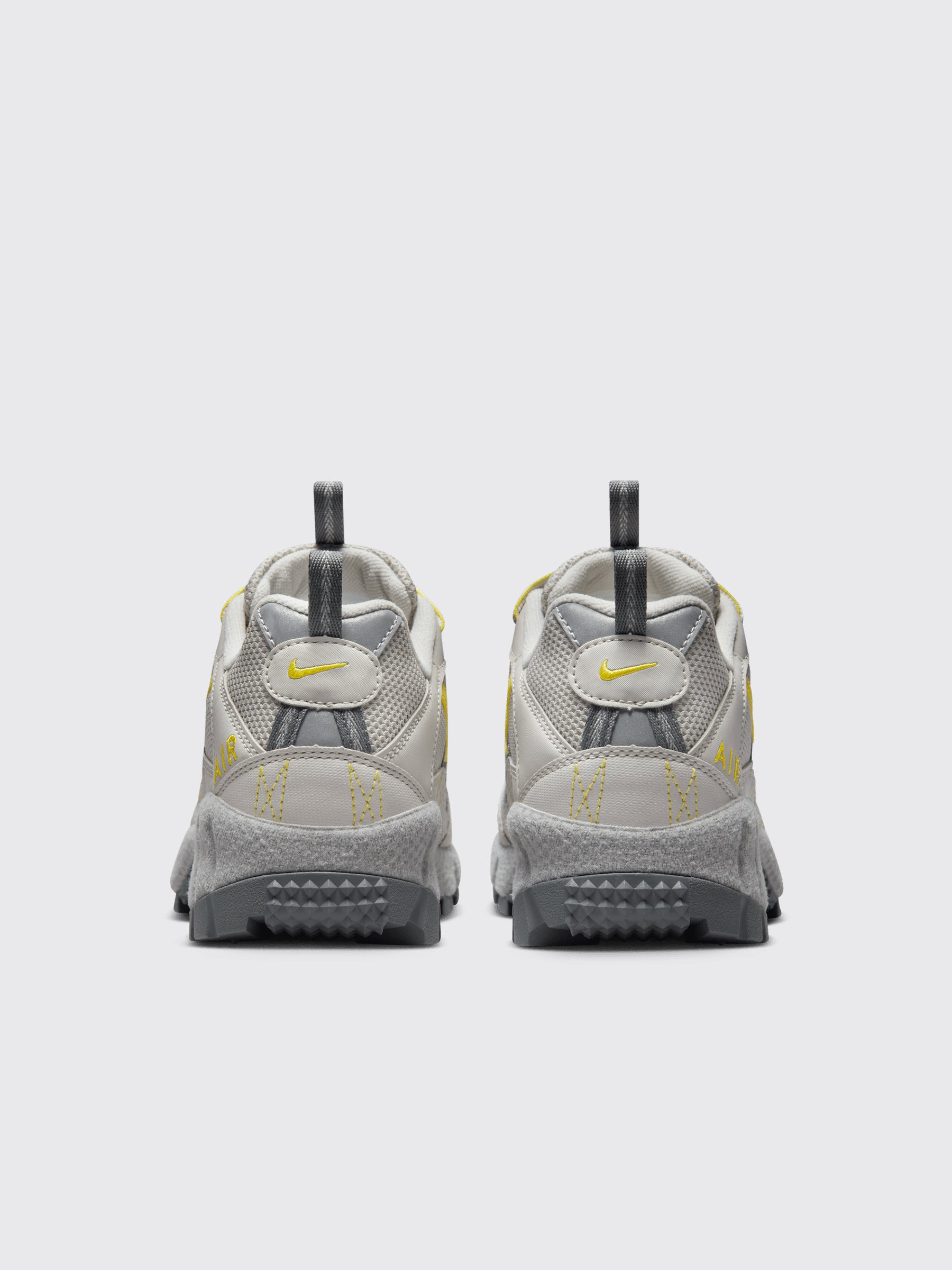 Nike Air Humara QS Light Bone / High Voltage
