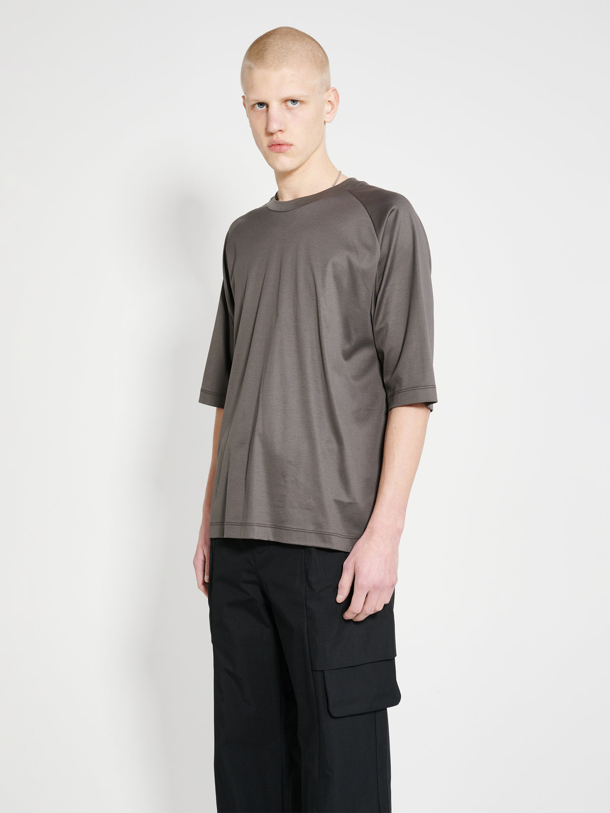 _J.L-A.L_ Bellow T-shirt Black / Gold – Très Bien