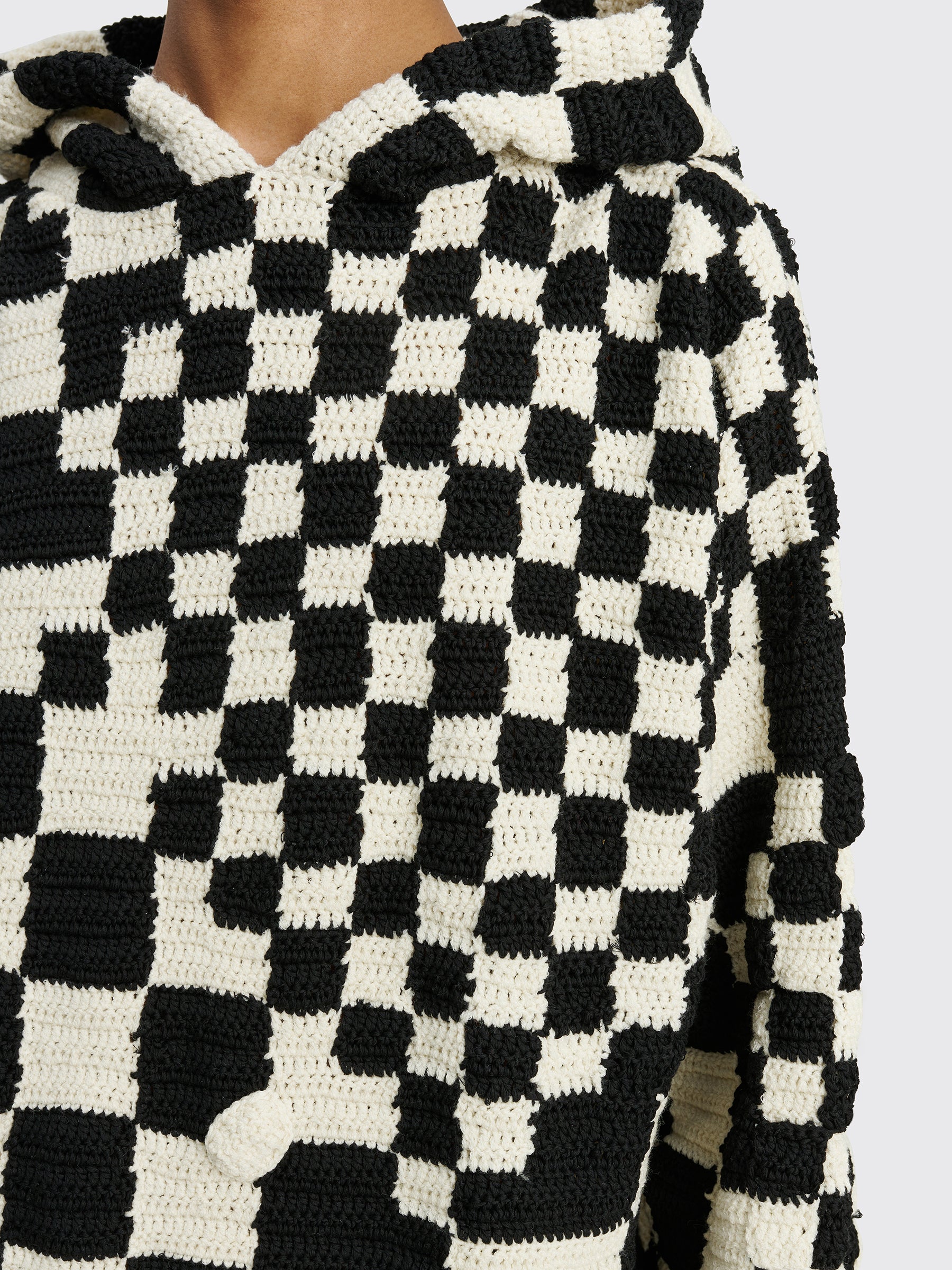 Judy Turner PI Hooded Sweater Black / White