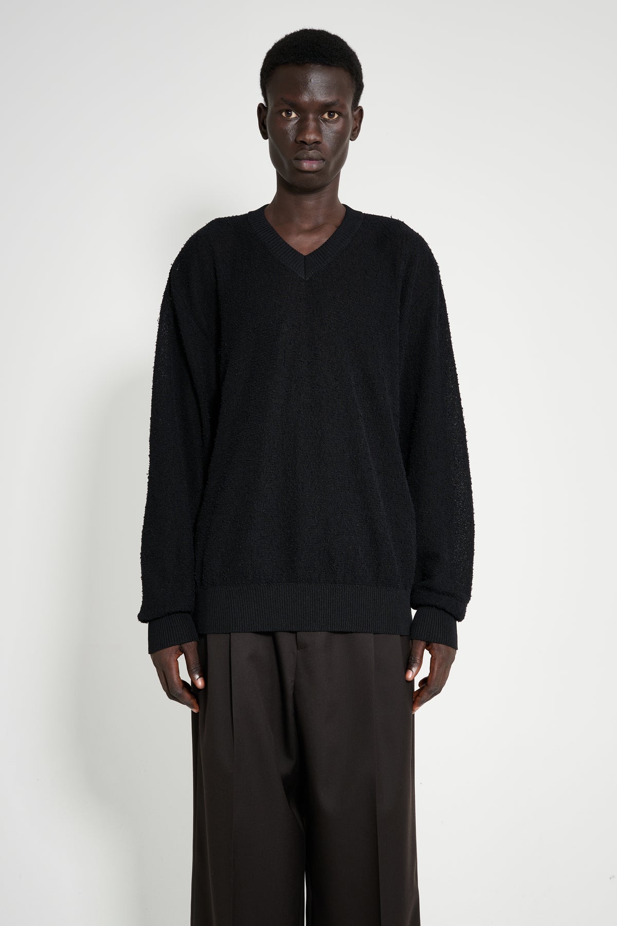 ssstein Sheer Light Knit V Neck LS Black – Très Bien