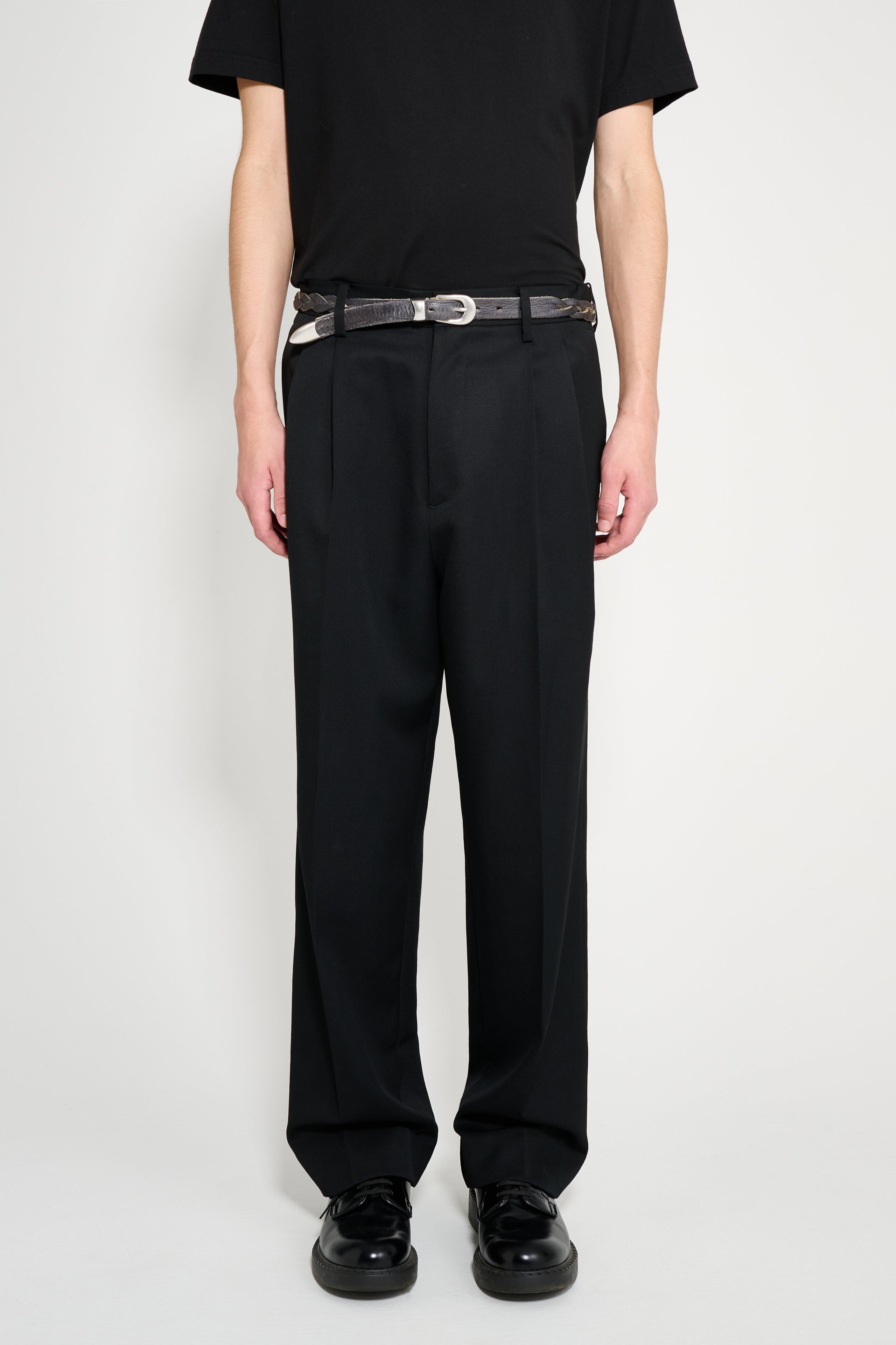 ssstein Two Tuck Easy Trousers Black