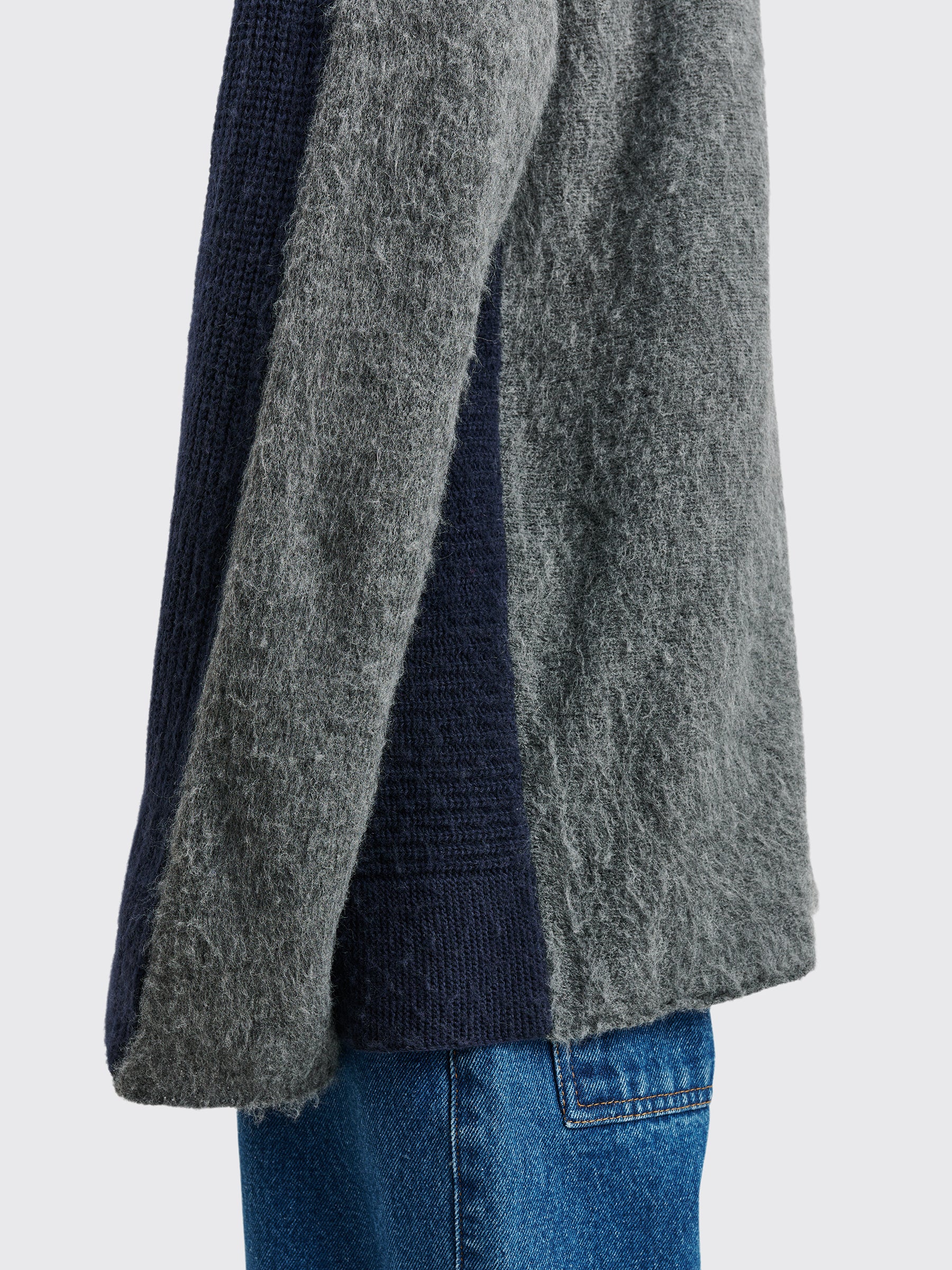 TRÈS BIEN everywear Split Knitted Sweater Wool Blend Navy / Grey