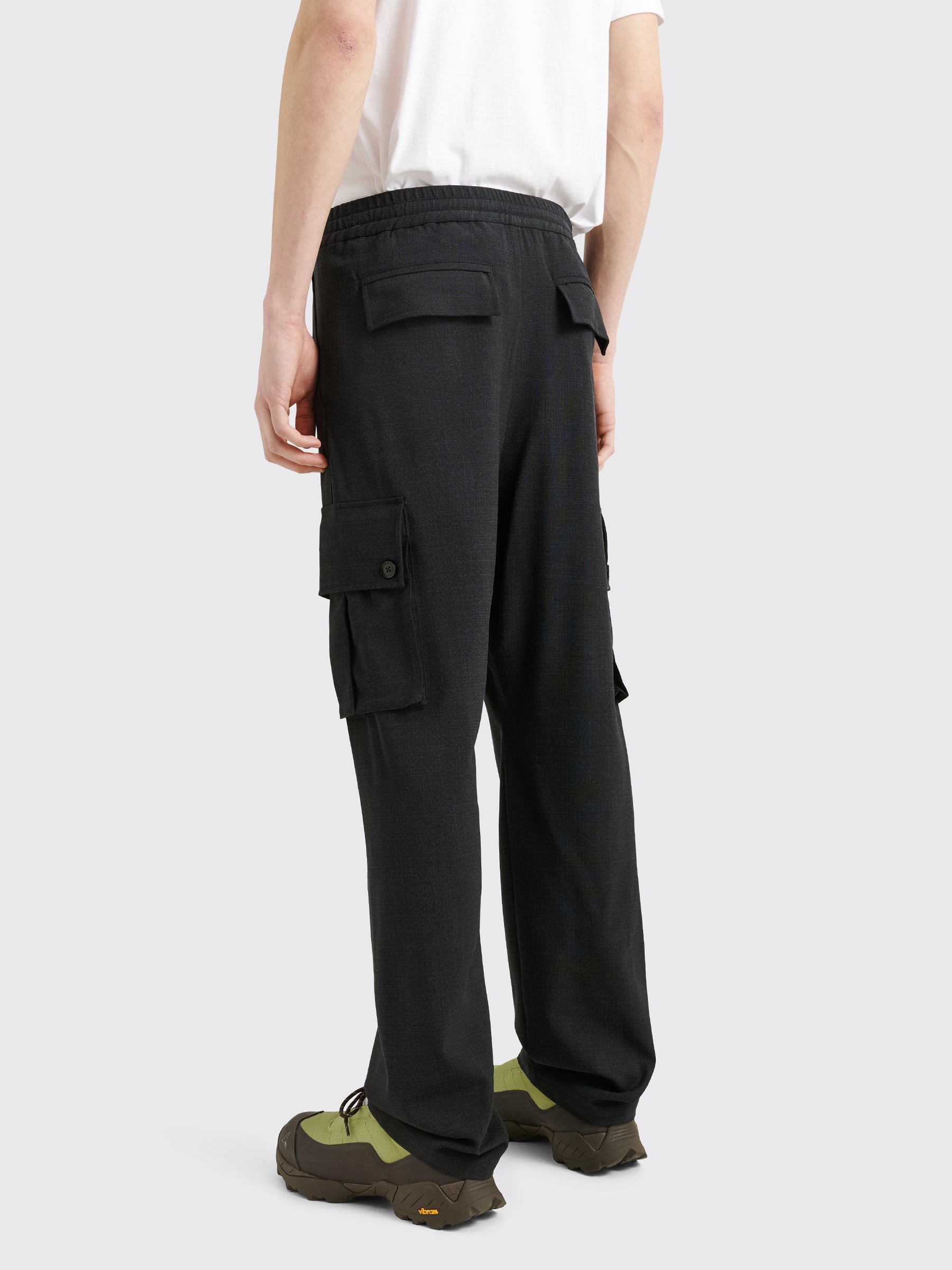 TRÈS BIEN everywear Cargo Pants Wool / Silk Dark Grey