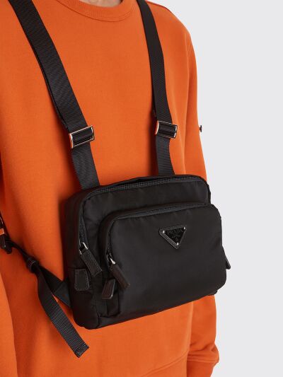 Très Bien - Prada Logo Plaque Nylon Harness Bag Black